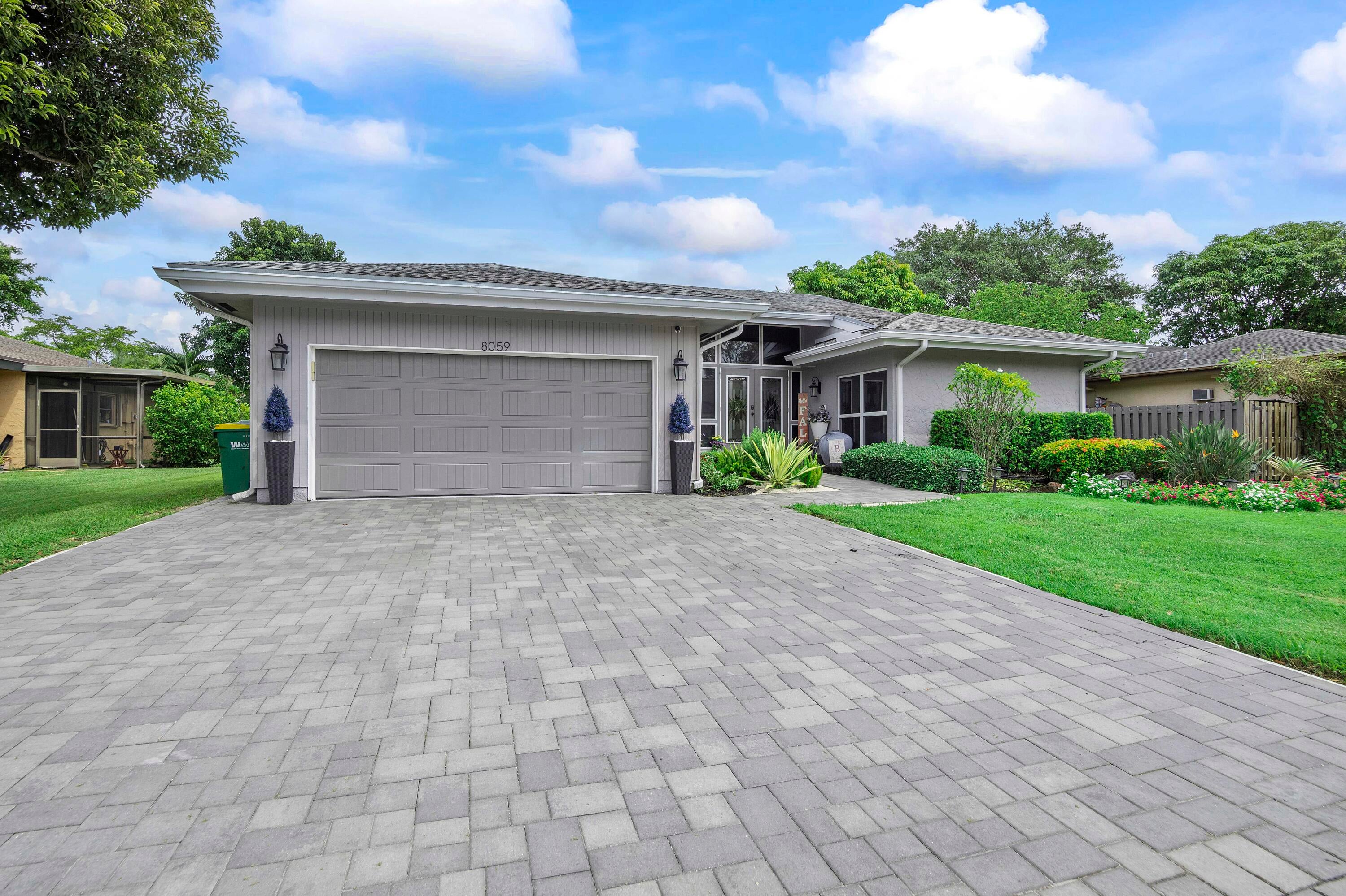 View photos, virtual tours, details... 8059 BUTTONWOOD Circle