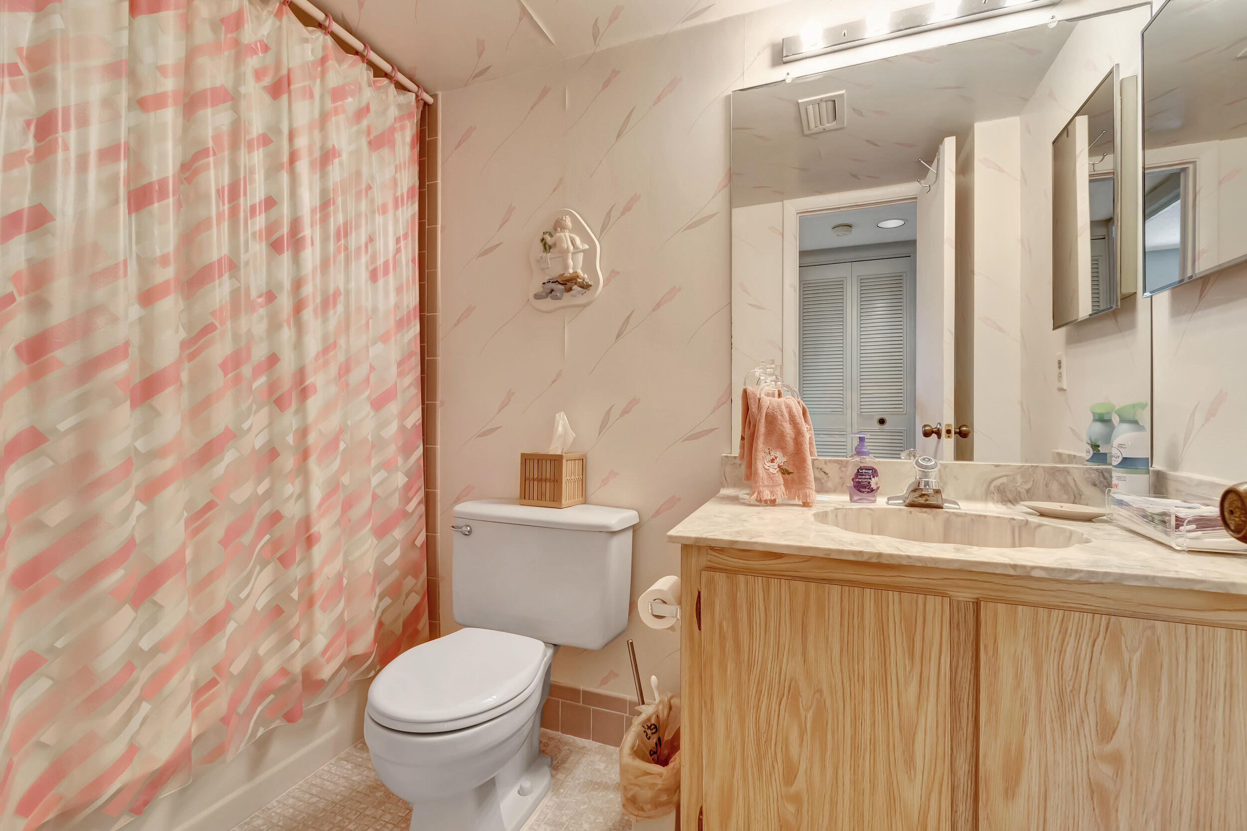 HUNTINGTON LAKES - Residential