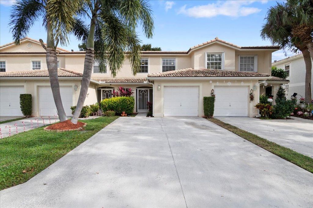 Photo of 137 Fox Meadow Run, Jupiter, FL 33458 (MLS # R10941902)