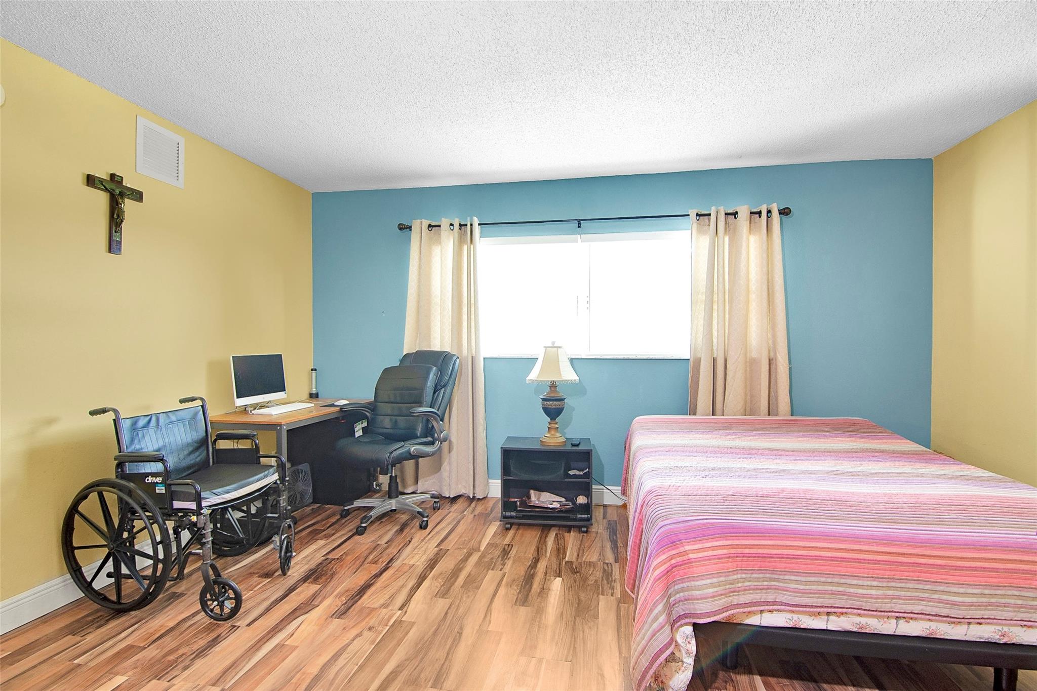 ORIOLE GOLF & TENNIS CLUB - Residential