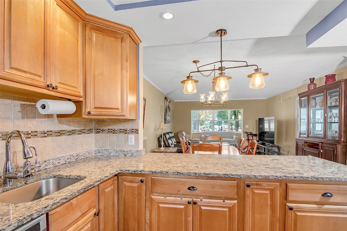 ORIOLE GOLF & TENNIS CLUB - Residential