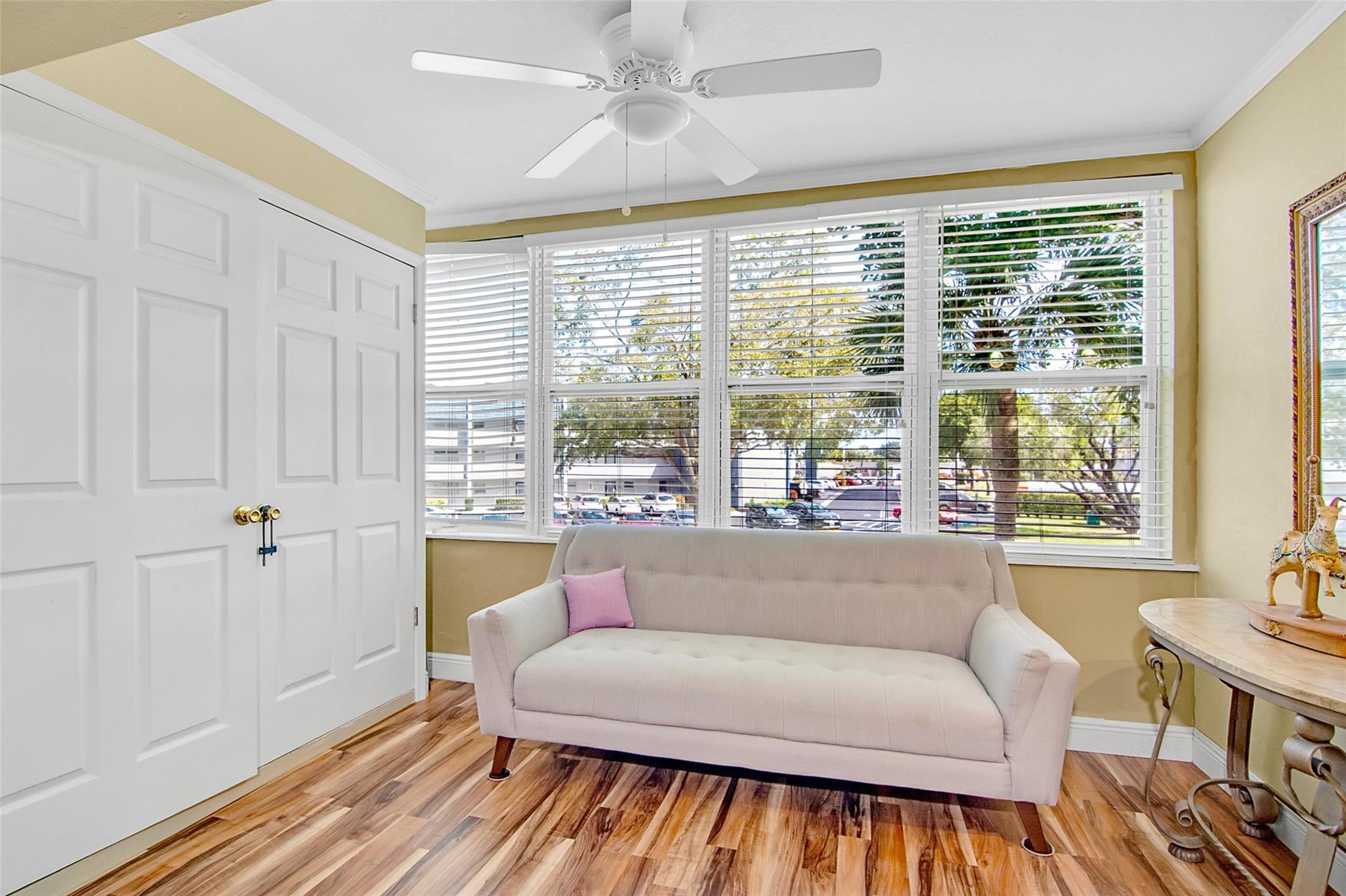 ORIOLE GOLF & TENNIS CLUB - Residential