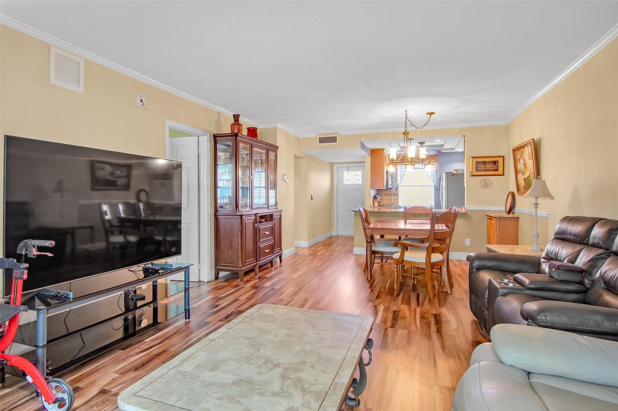 ORIOLE GOLF & TENNIS CLUB - Residential