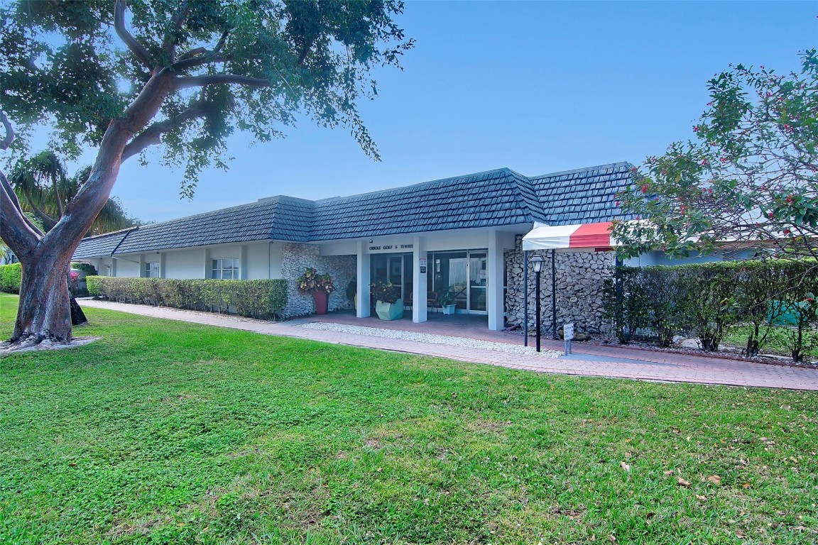 ORIOLE GOLF & TENNIS CLUB - Residential