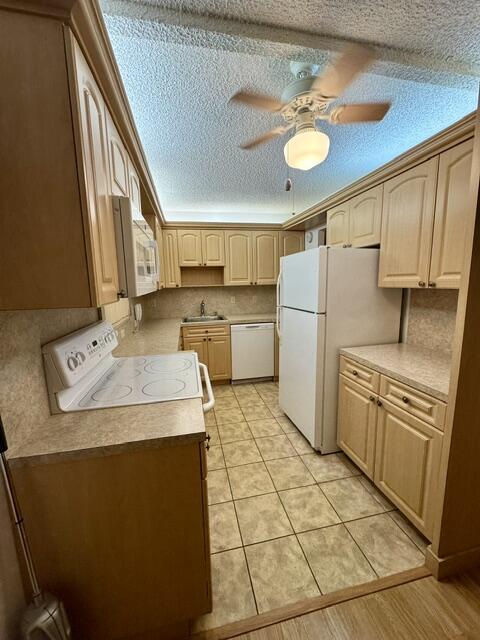 KINGS POINT MONACO CONDOS - Residential