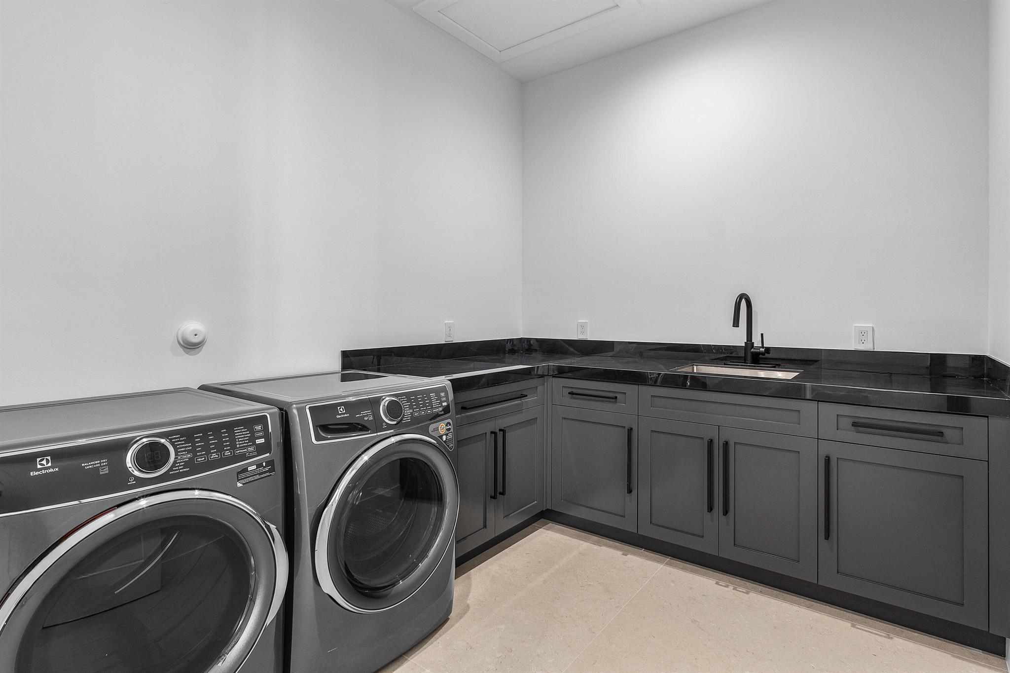 PALM BEACH LAKE WORTH EST - Residential