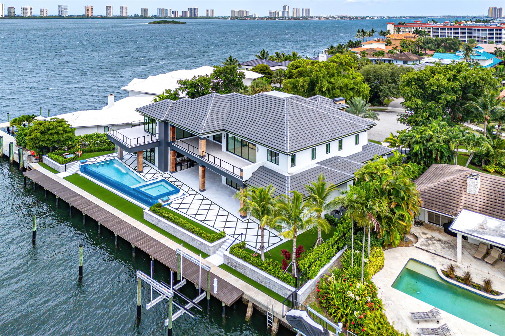 PALM BEACH LAKE WORTH EST - Residential