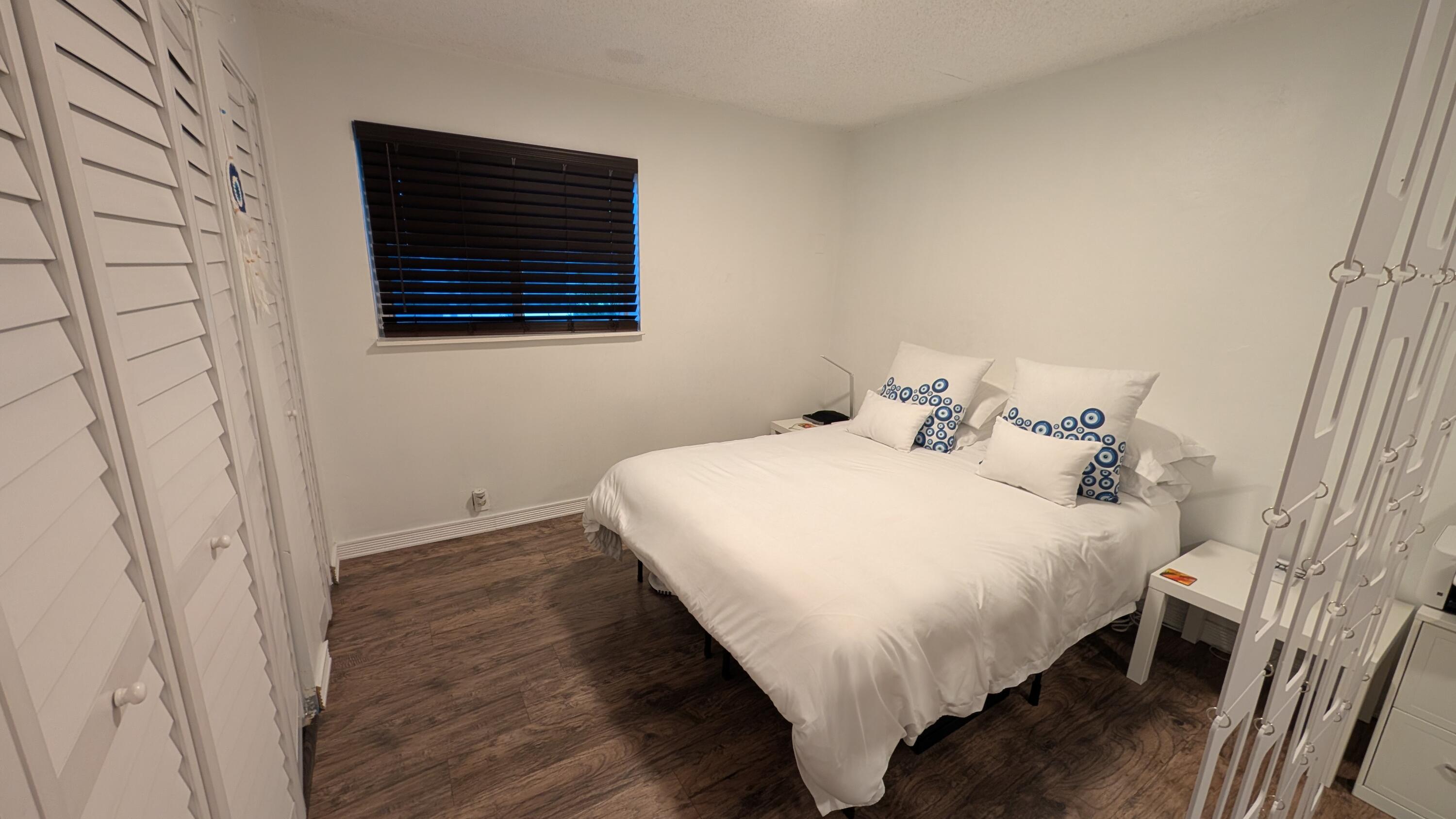 SUNRISE GOLF VILLAGE SEC 24 - Residential Lease