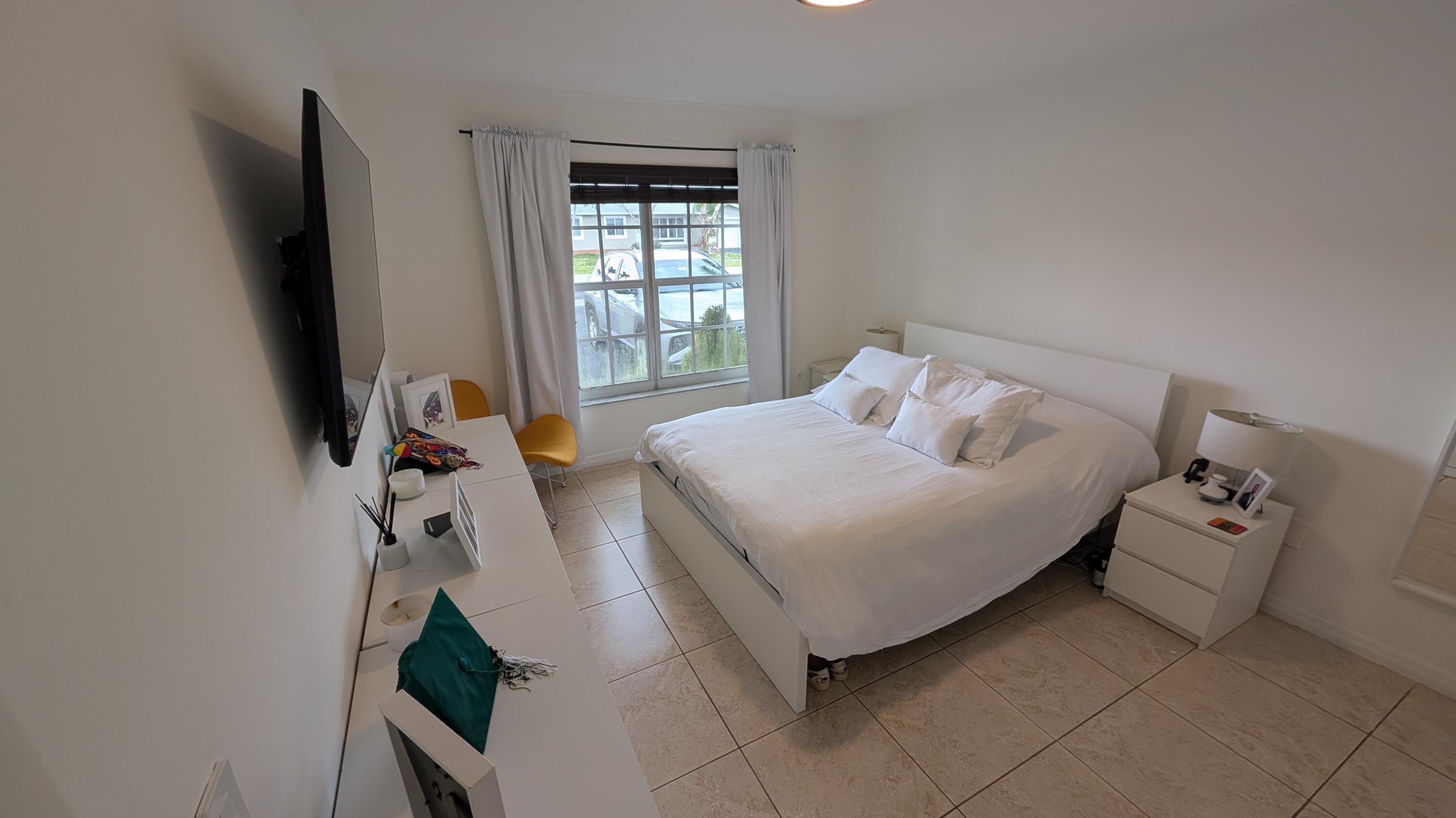 SUNRISE GOLF VILLAGE SEC 24 - Residential Lease