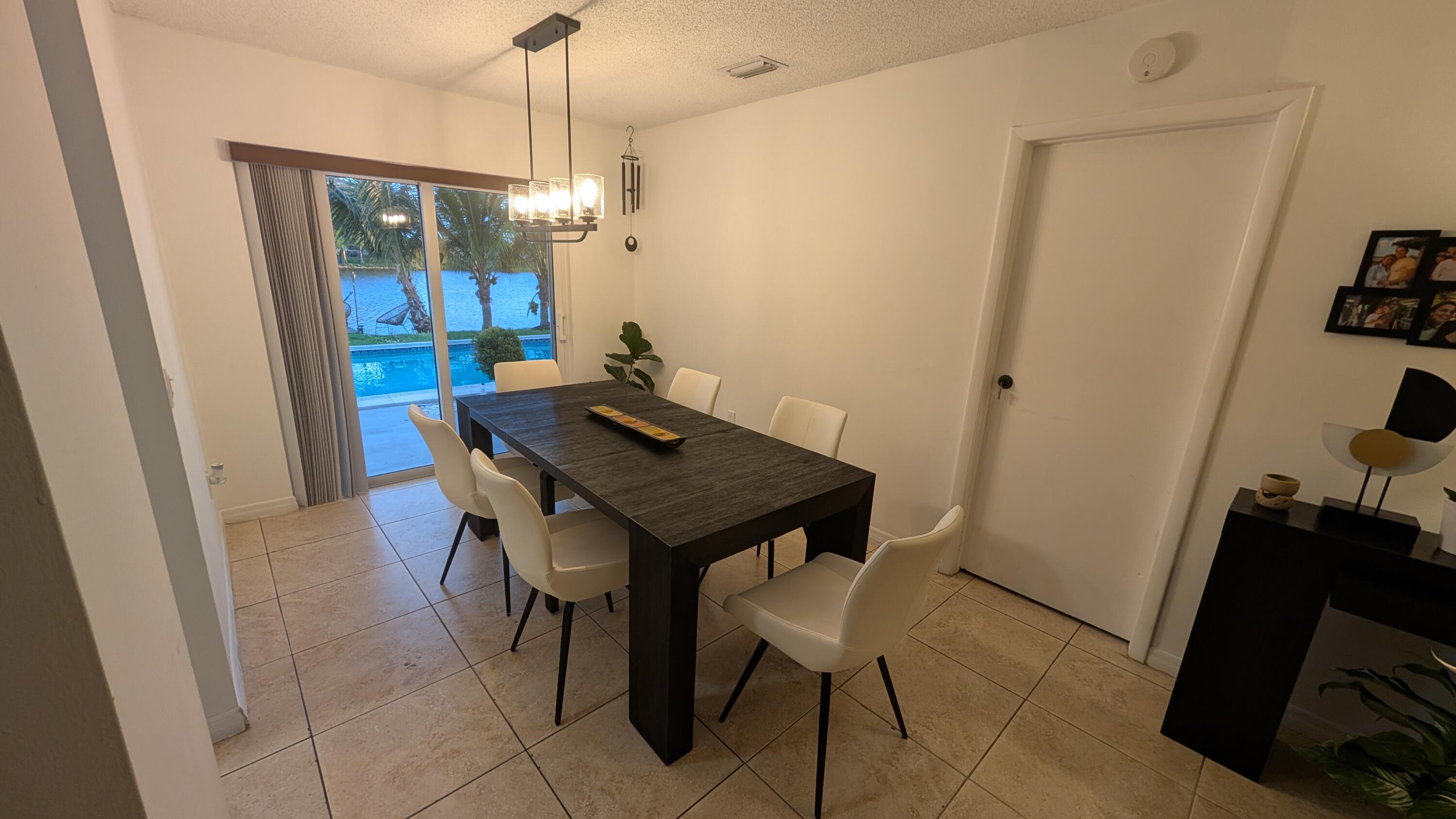 SUNRISE GOLF VILLAGE SEC 24 - Residential Lease