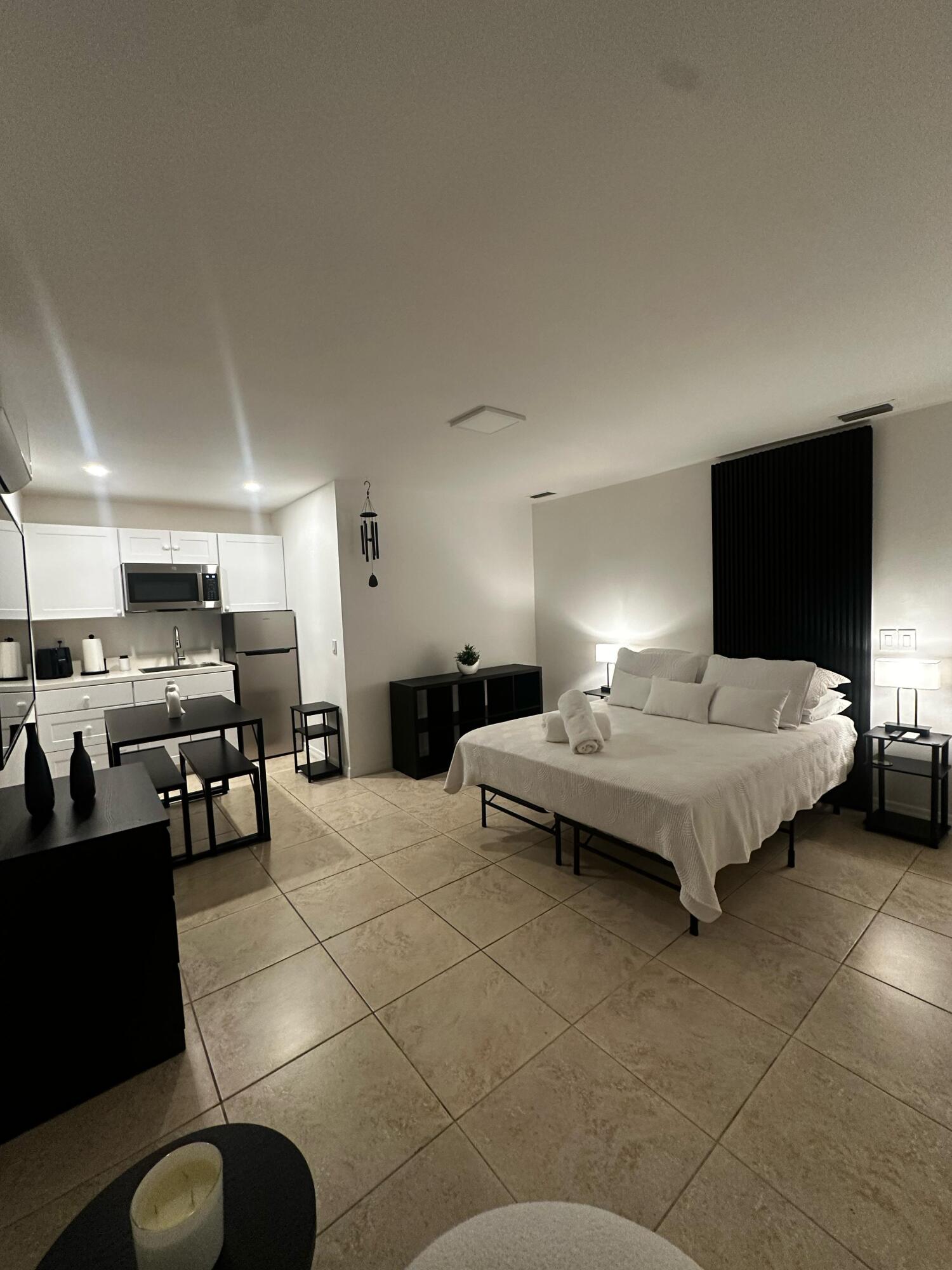 SUNRISE GOLF VILLAGE SEC 24 - Residential Lease