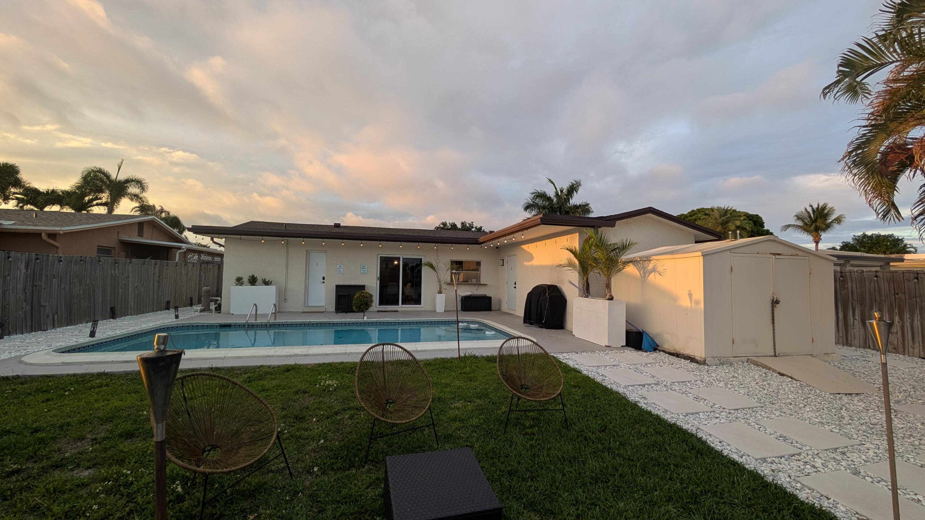 SUNRISE GOLF VILLAGE SEC 24 - Residential Lease