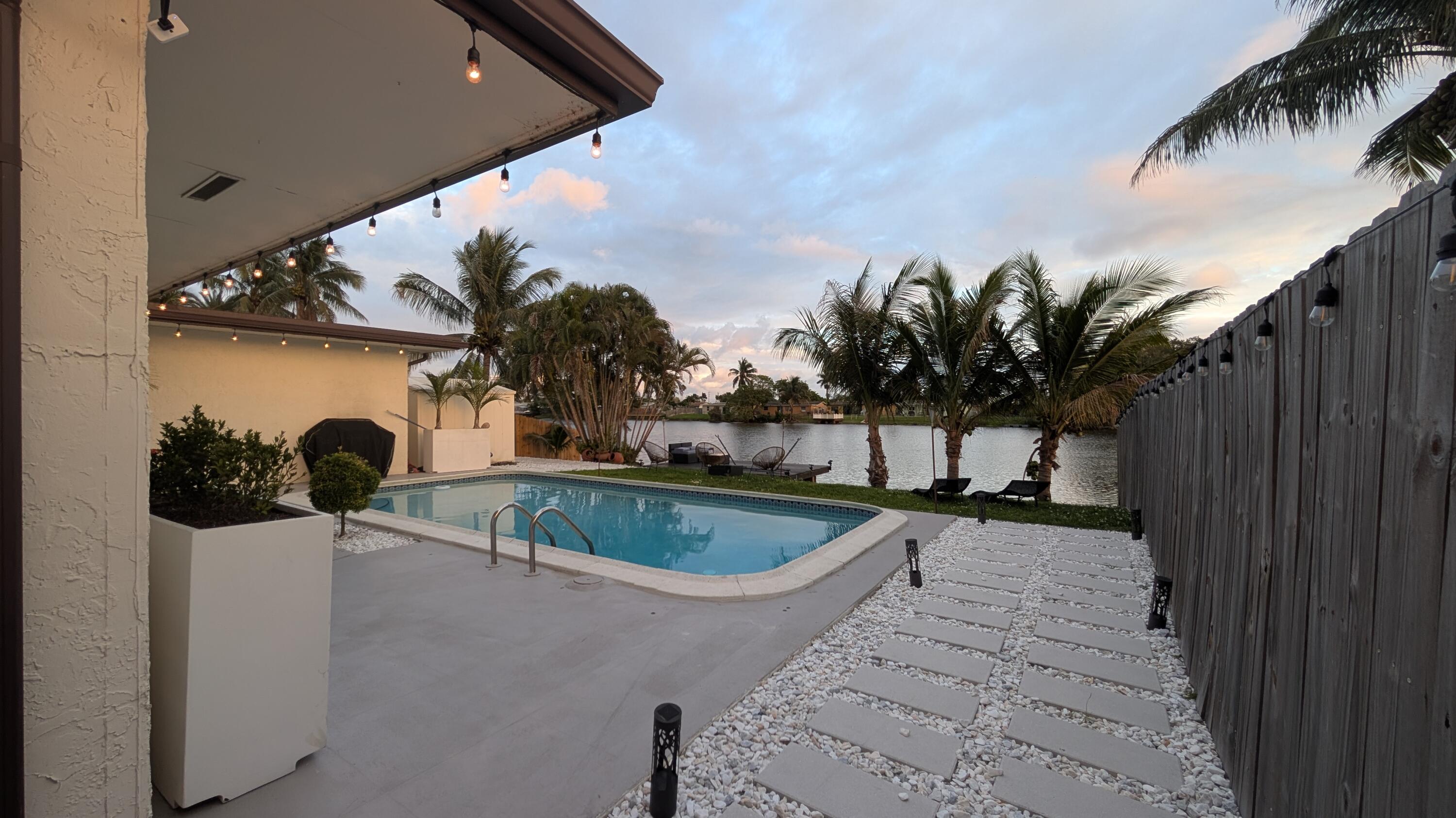 SUNRISE GOLF VILLAGE SEC 24 - Residential Lease