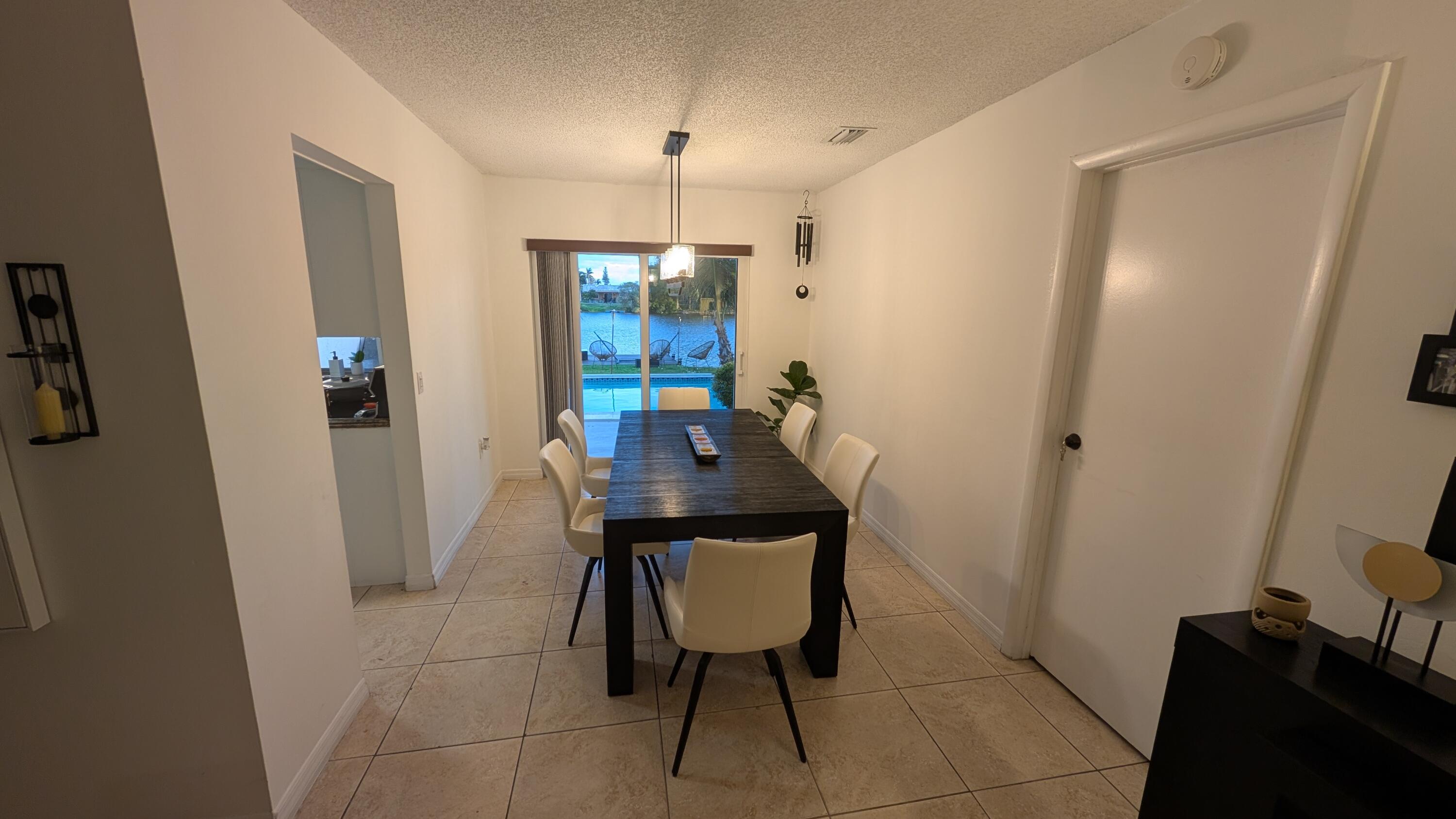 SUNRISE GOLF VILLAGE SEC 24 - Residential Lease