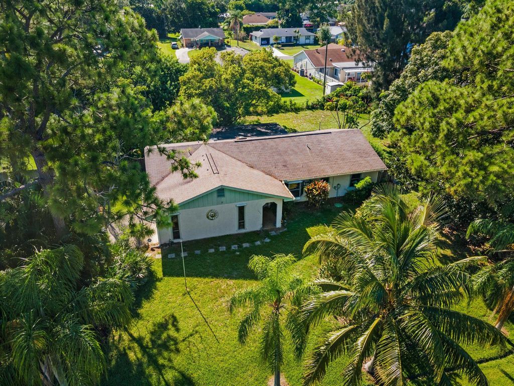 Photo of 1644 SE Haverford Street, Port Saint Lucie, FL 34983 (MLS # R11112884)