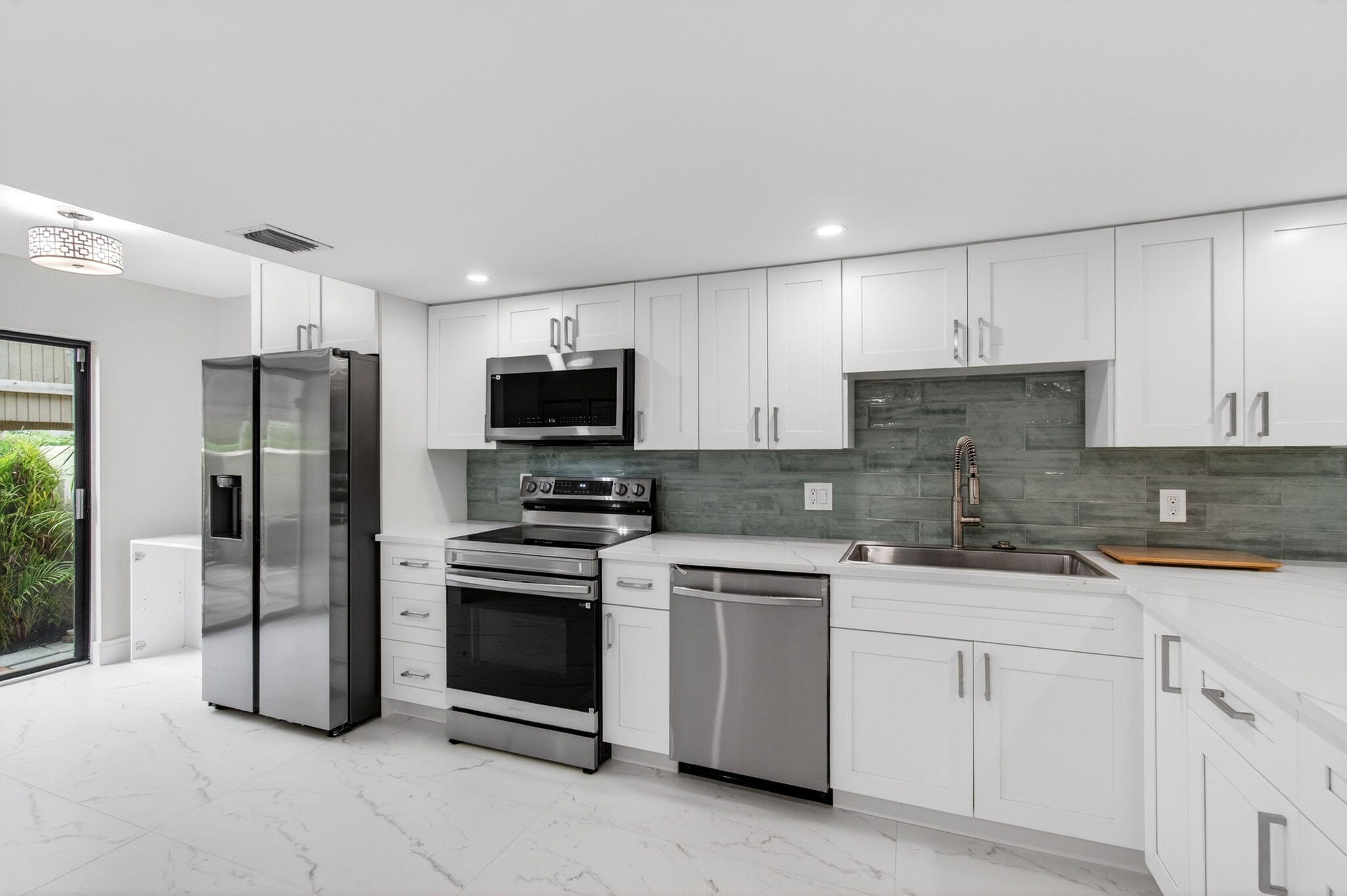 MEADOW KNOLL TOWNHOMES - Residential
