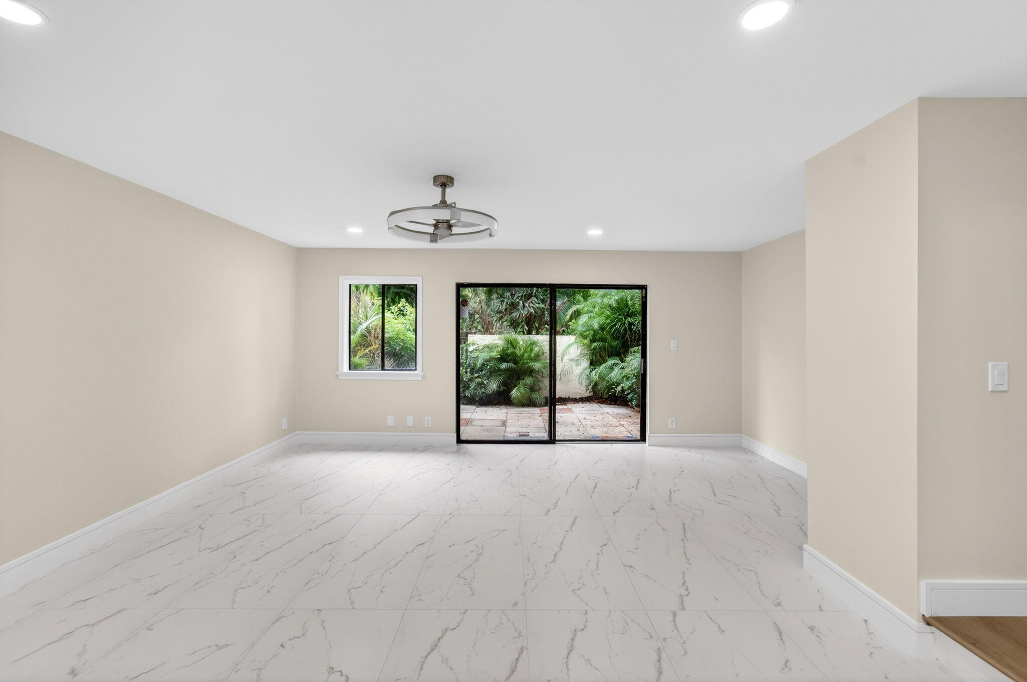 MEADOW KNOLL TOWNHOMES - Residential