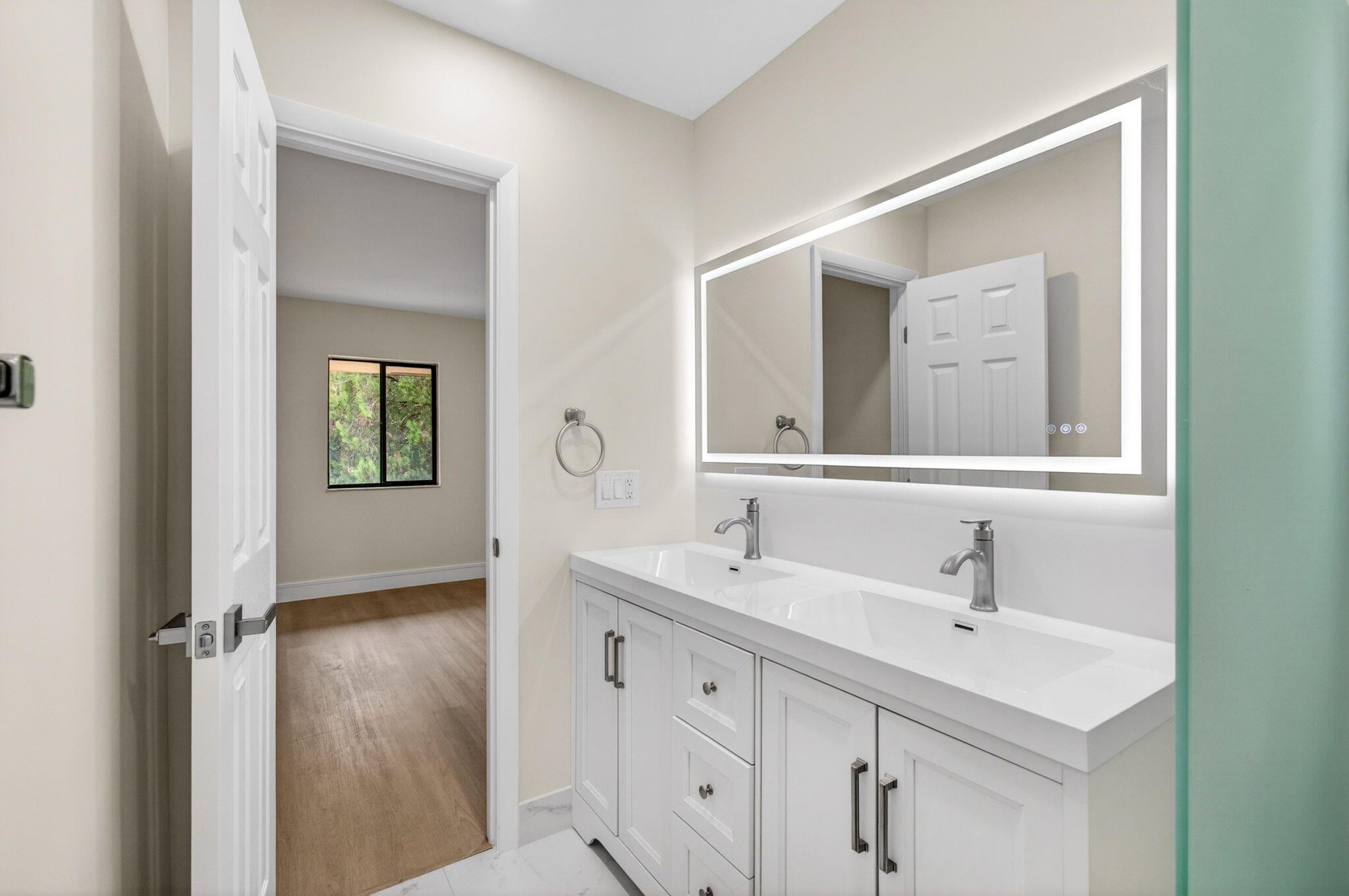 MEADOW KNOLL TOWNHOMES - Residential