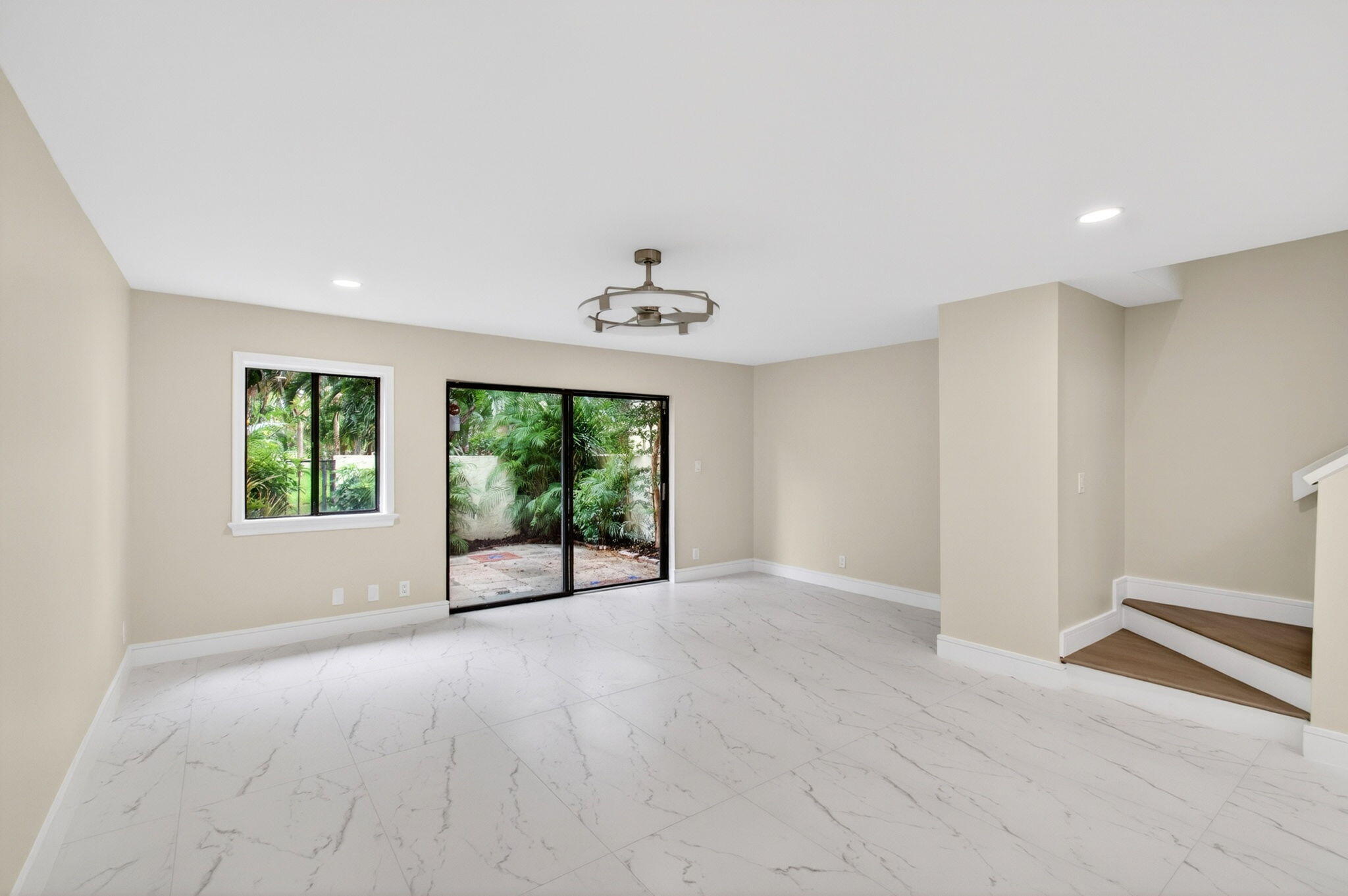 MEADOW KNOLL TOWNHOMES - Residential