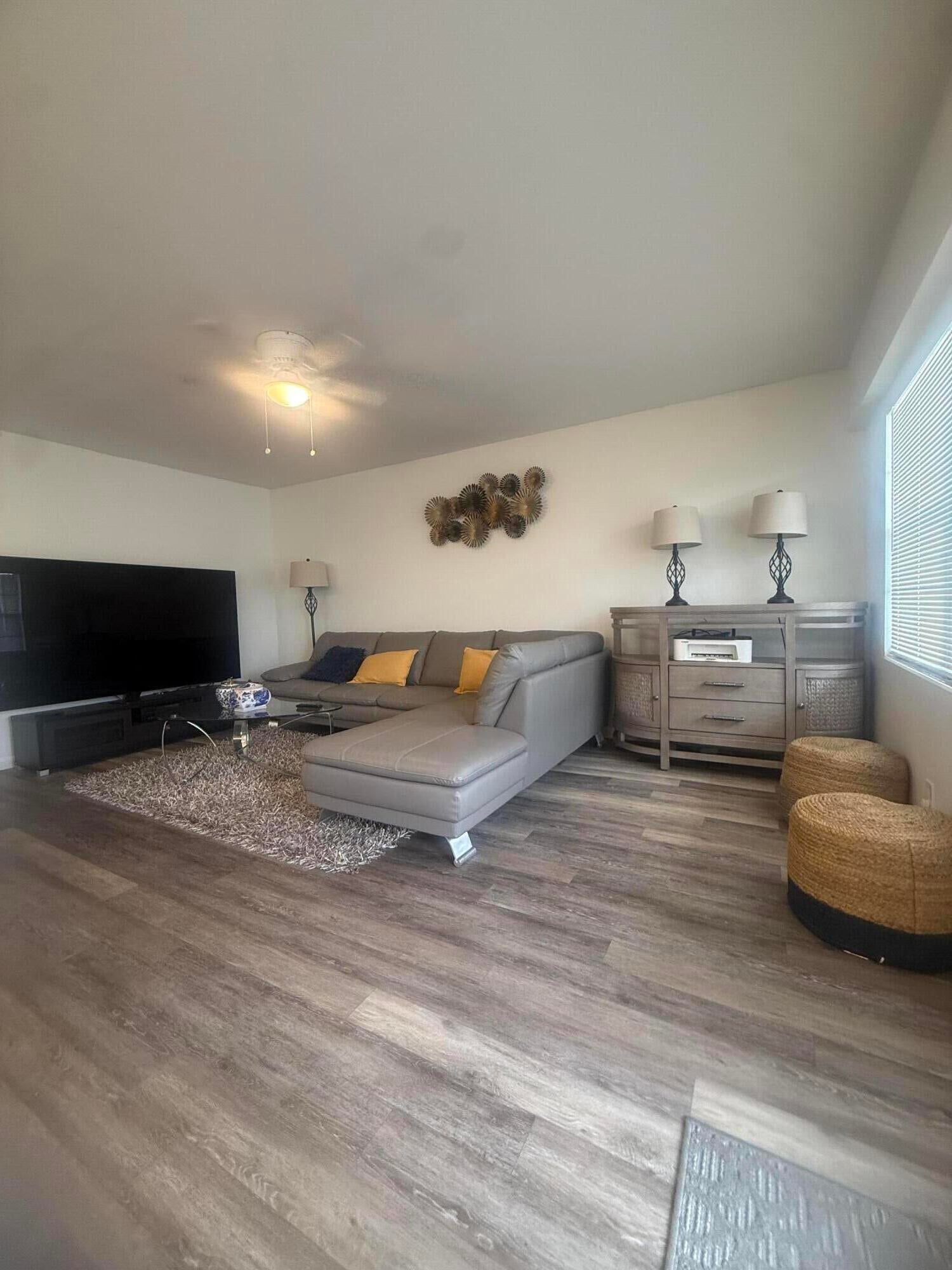 209 Brighton E