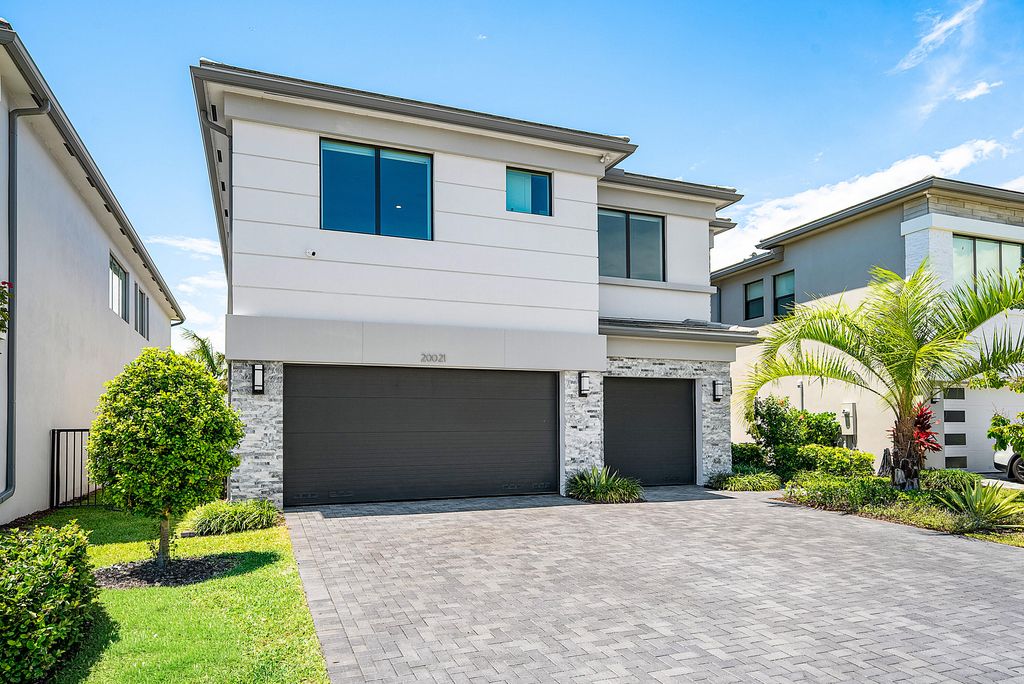 Photo of 20021 Hirono Lane, Boca Raton, FL 33434 (MLS # B26019231)