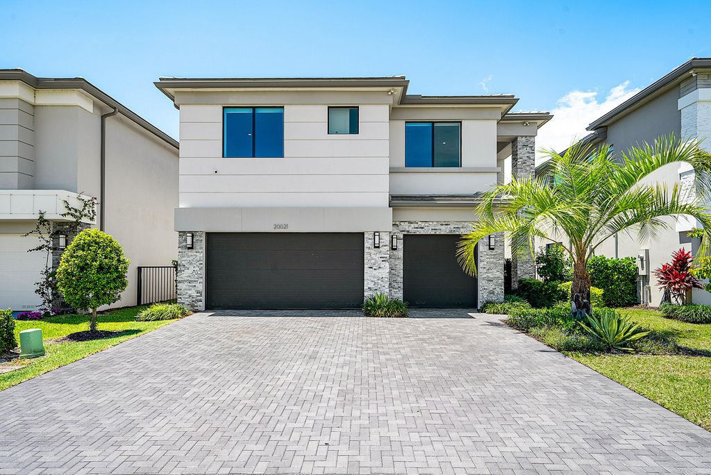 Photo of 20021 Hirono Lane, Boca Raton, FL 33434 (MLS # B26019231)