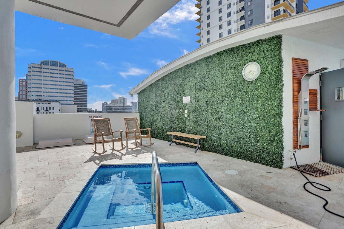 Strada 315 - Residential