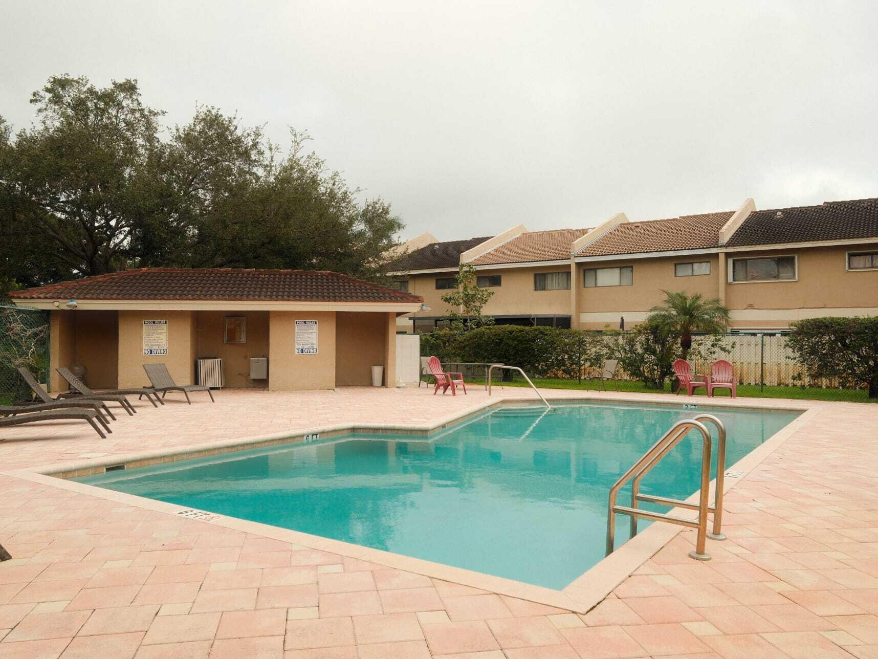 SPRINGTREE WEST COVE - Residential