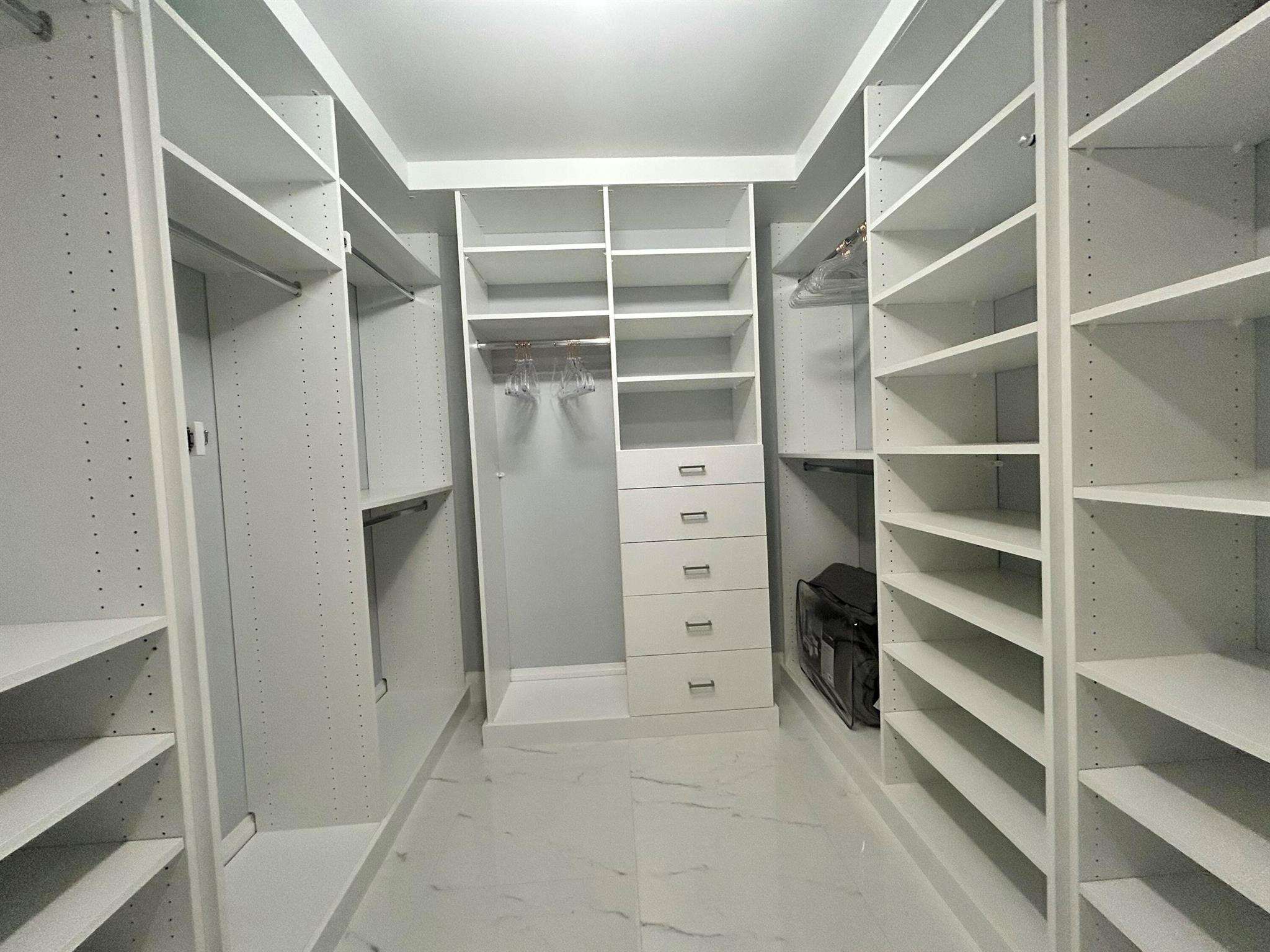 Barclay Condo - Residential Lease
