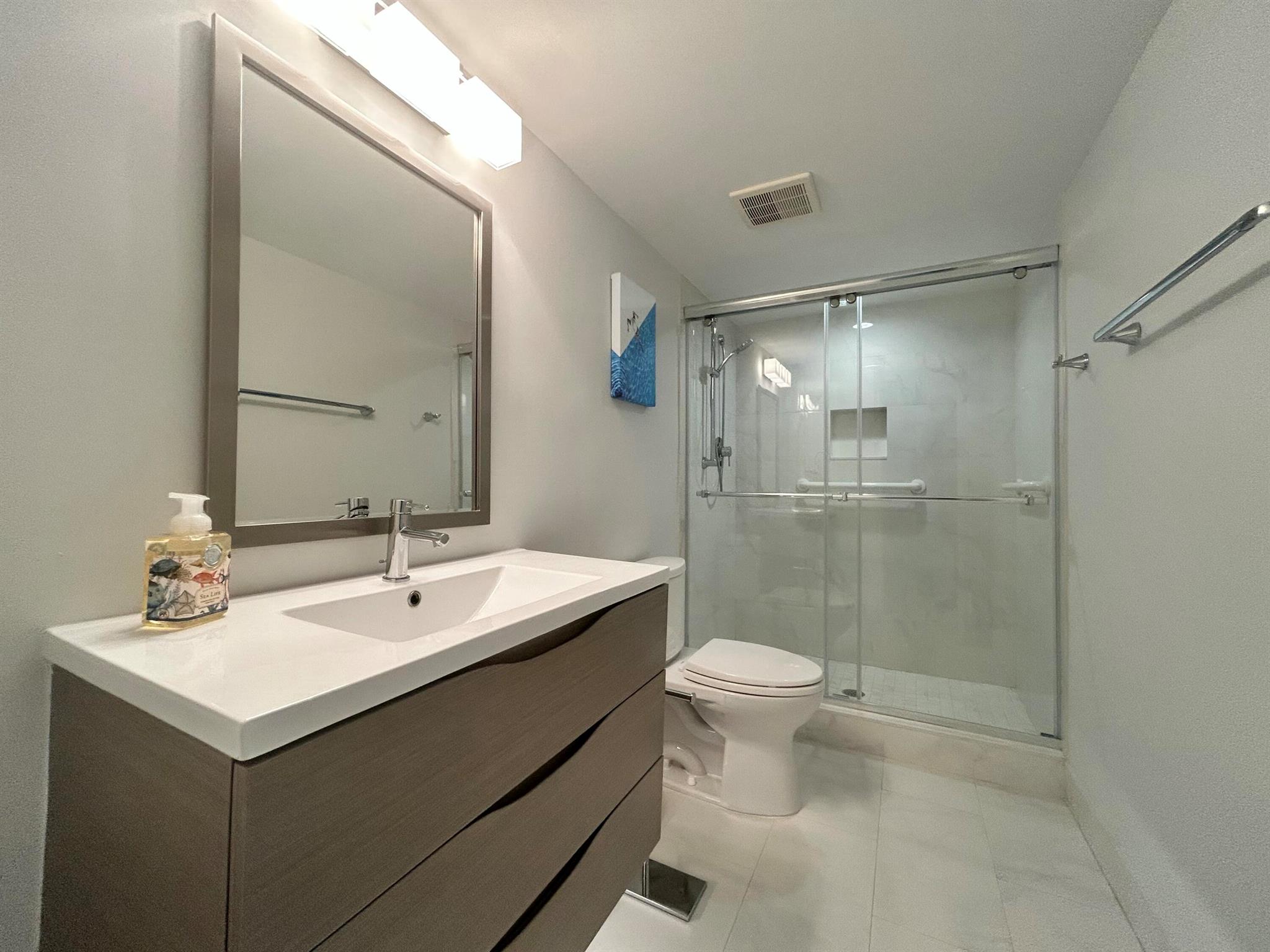 Barclay Condo - Residential Lease