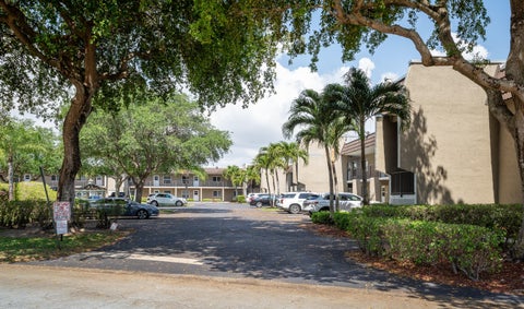 Tiny photo for 2755 Casita Way #203, Delray Beach, FL 33445 (MLS # B26087968)