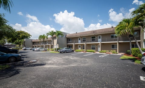 Tiny photo for 2755 Casita Way #203, Delray Beach, FL 33445 (MLS # B26087968)