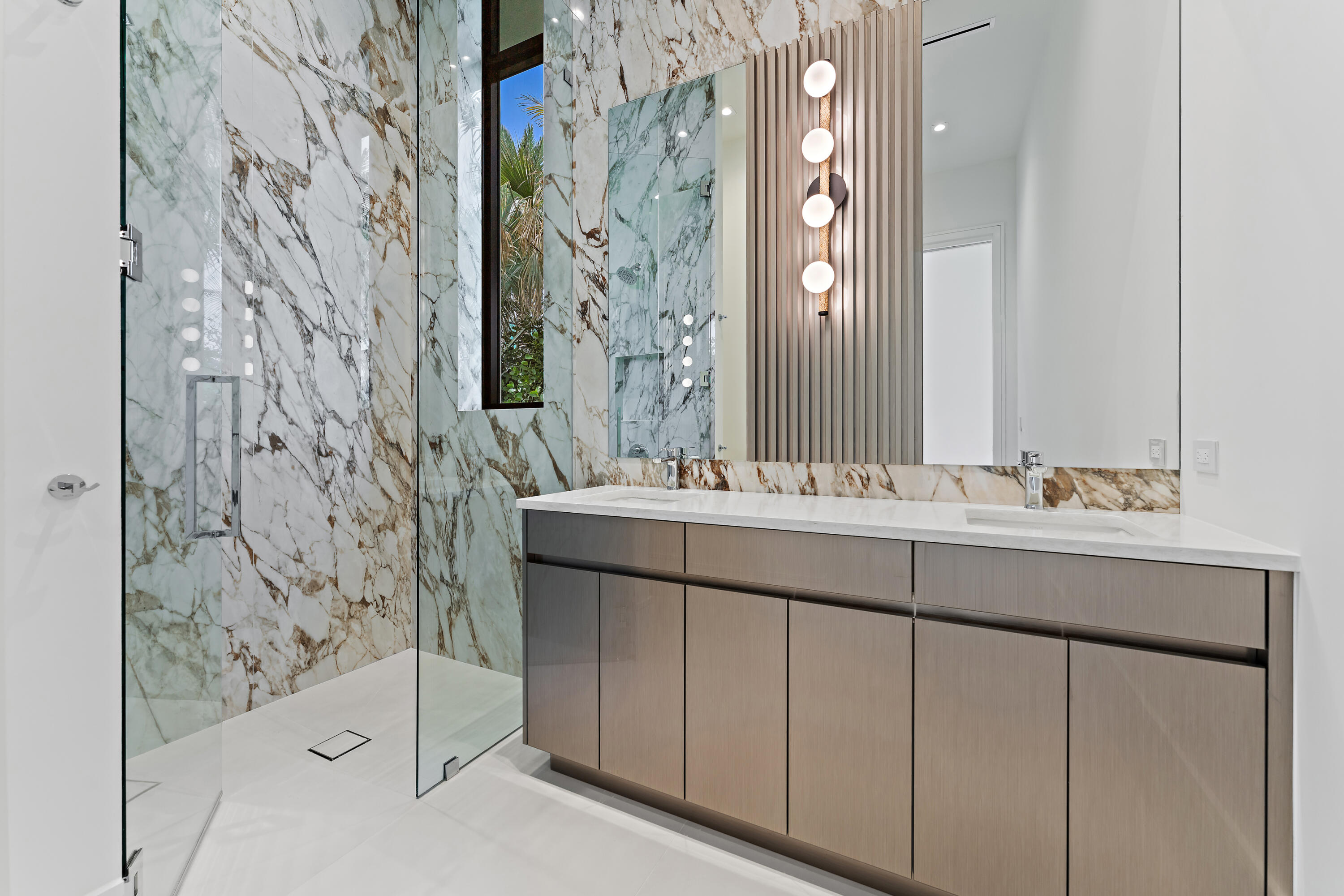 BELLA AL MARE - Residential