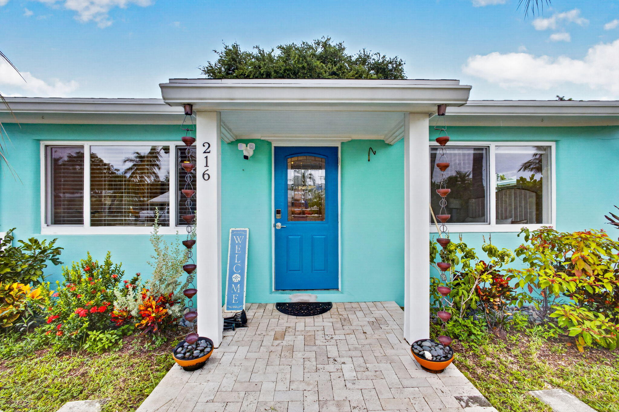 216 E 24th Street