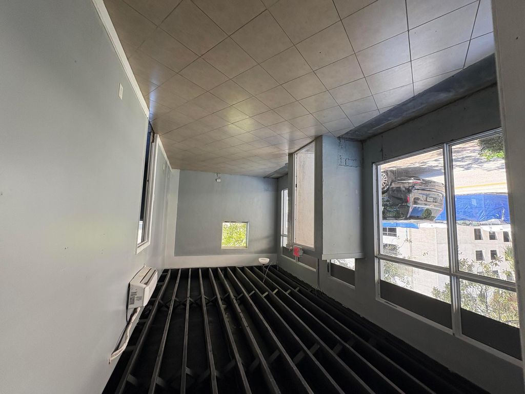 Photo of 520 24th Street, West Palm Beach, FL 33407 (MLS # B26006114)