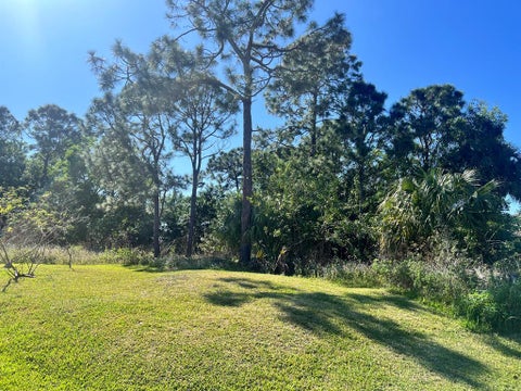 Featured picture for the property R10862206