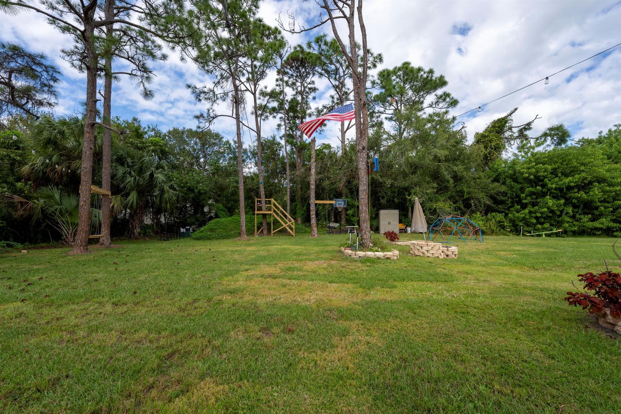 INDIAN RIVER ESTATES - Residential