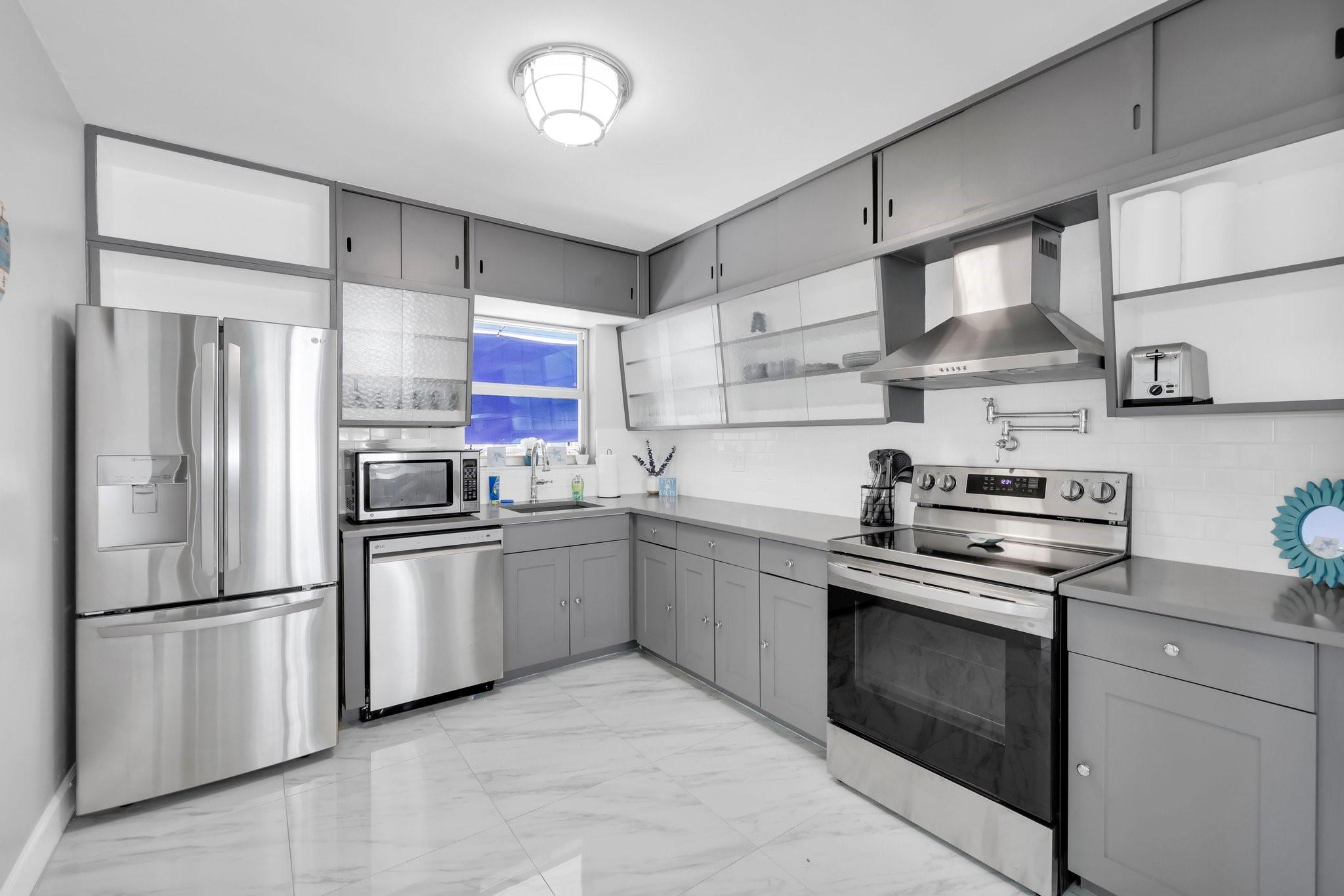 Silver Beach 22-32 B - Residential