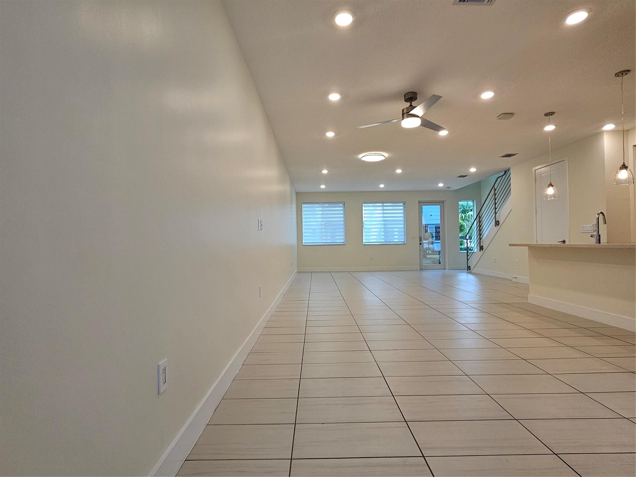 6675 NW 103rd Pkwy