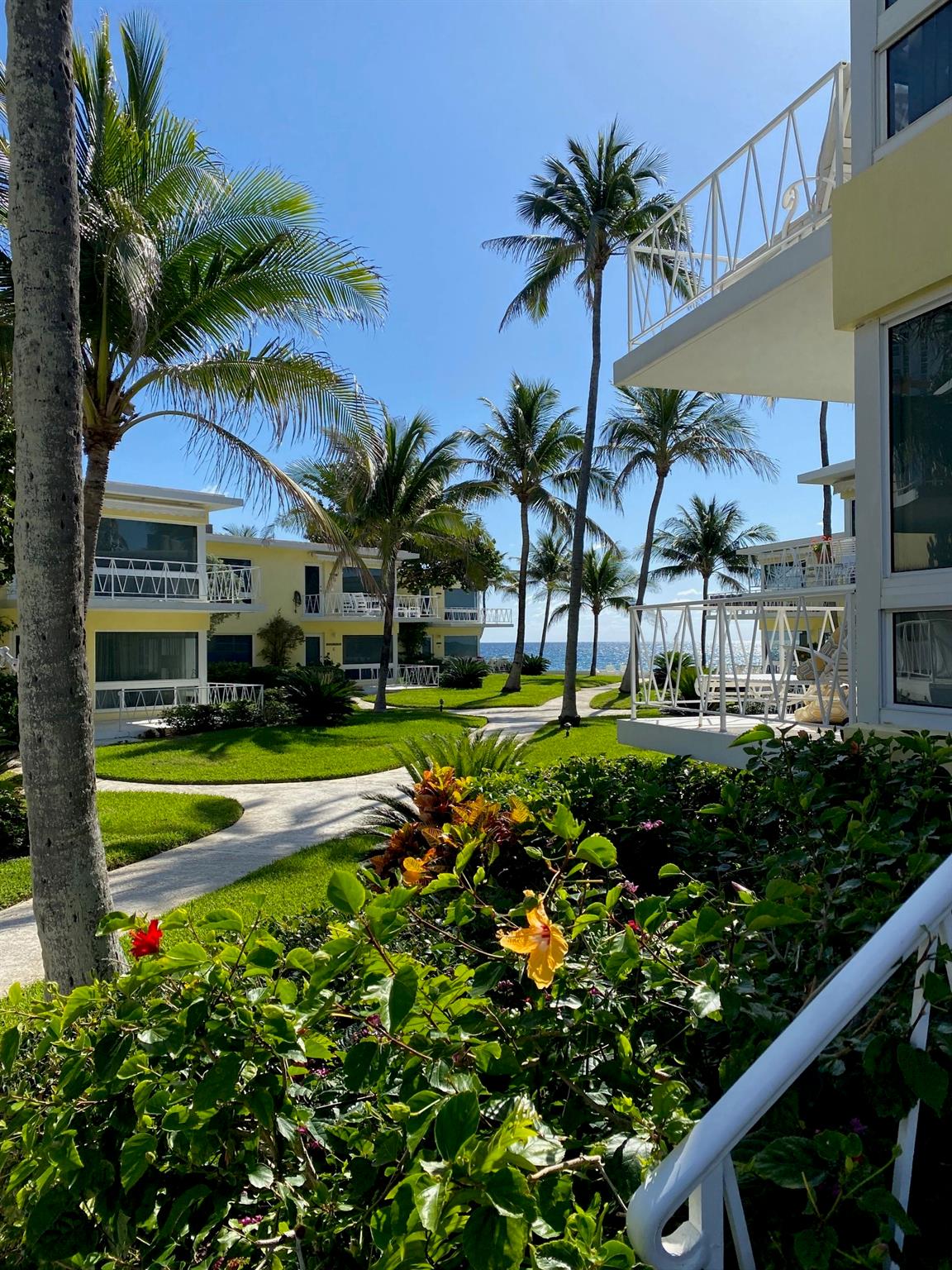 1398 S Ocean Blvd 11