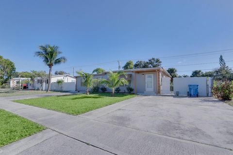 A home in Lantana