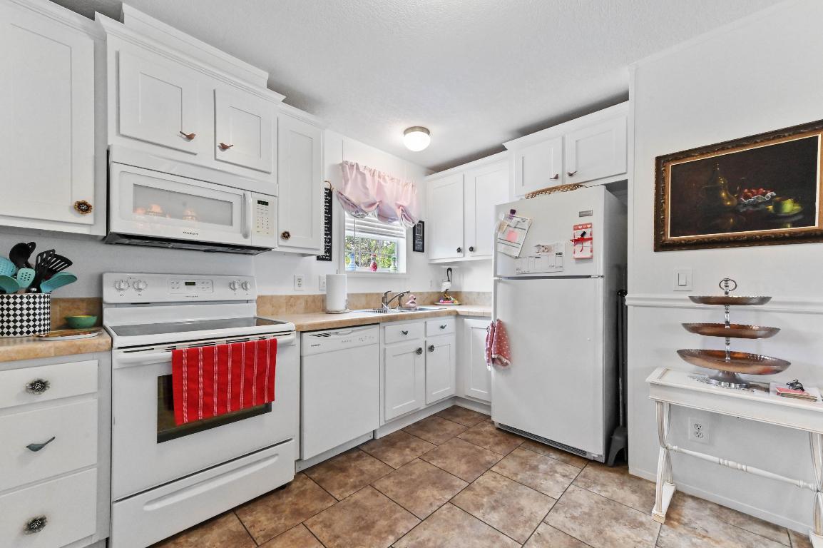 VIEW STREET MOBILE HOME PARK - Residential