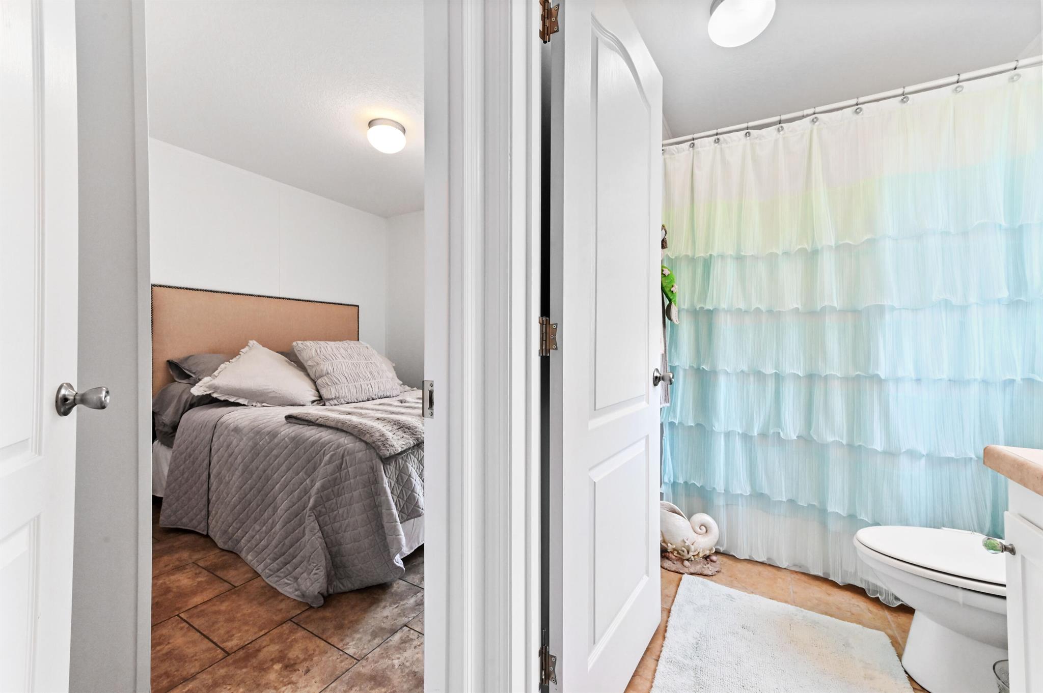 VIEW STREET MOBILE HOME P - Residential