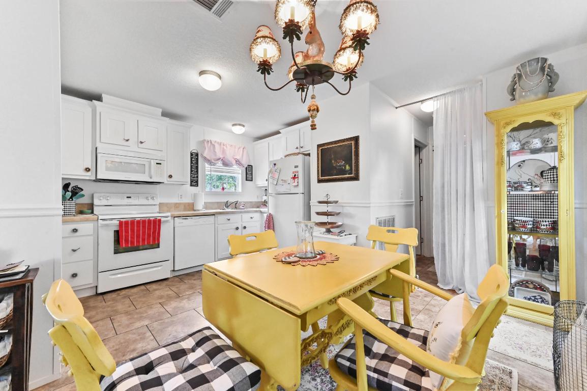 VIEW STREET MOBILE HOME PARK - Residential