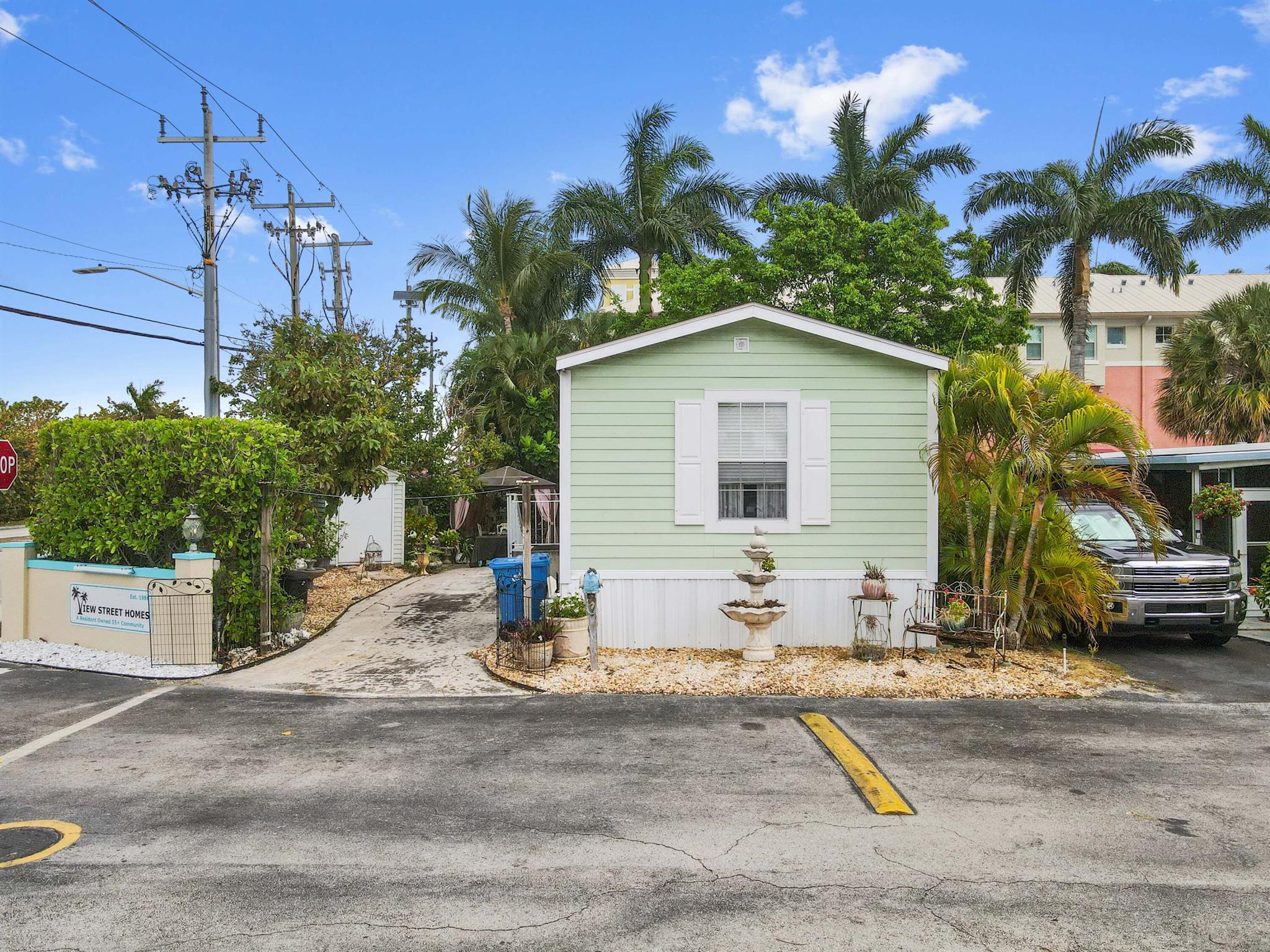 VIEW STREET MOBILE HOME P - Residential