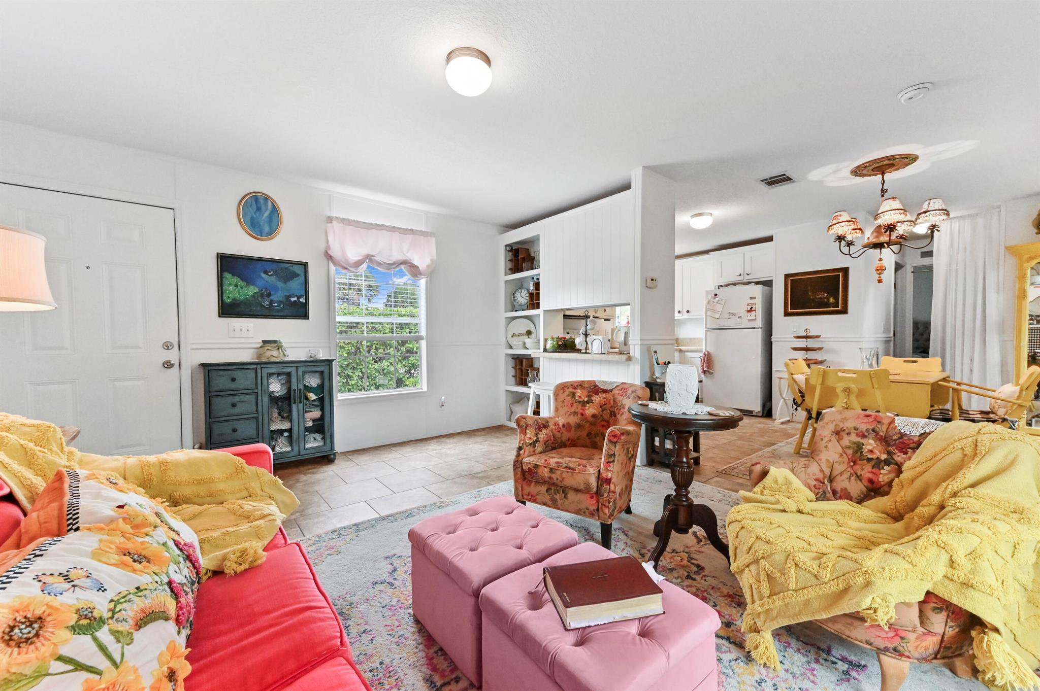 VIEW STREET MOBILE HOME P - Residential