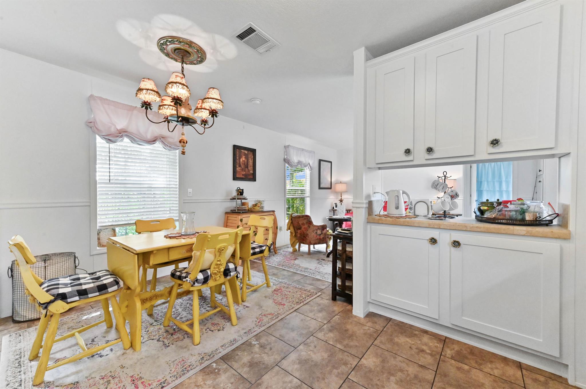 VIEW STREET MOBILE HOME P - Residential