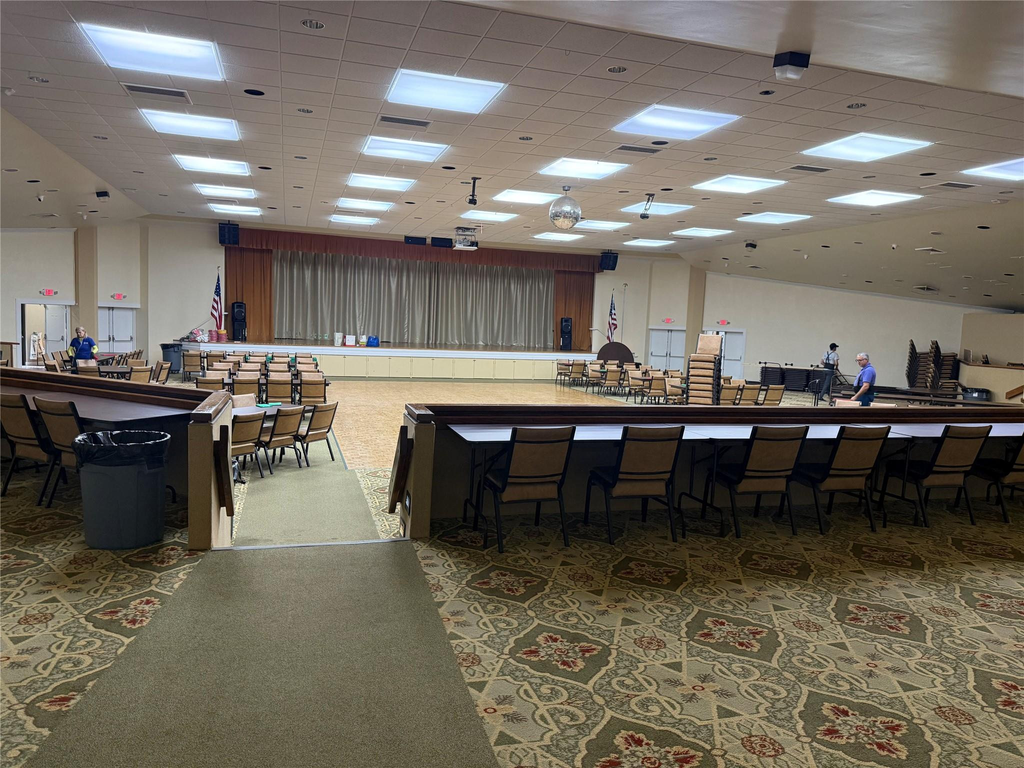 Sunrise Lakes - Residential