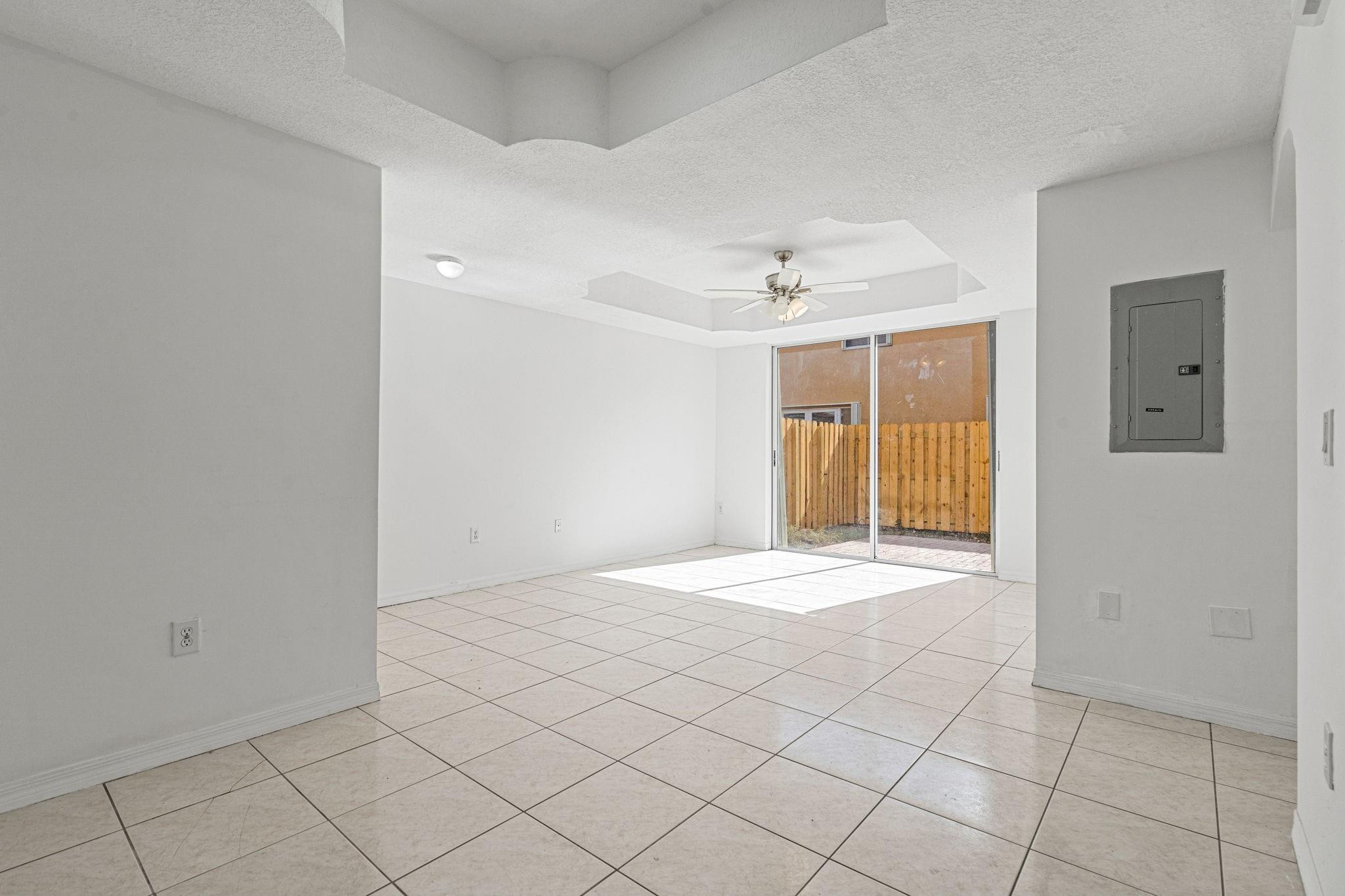 Villa Vizcaya - Residential