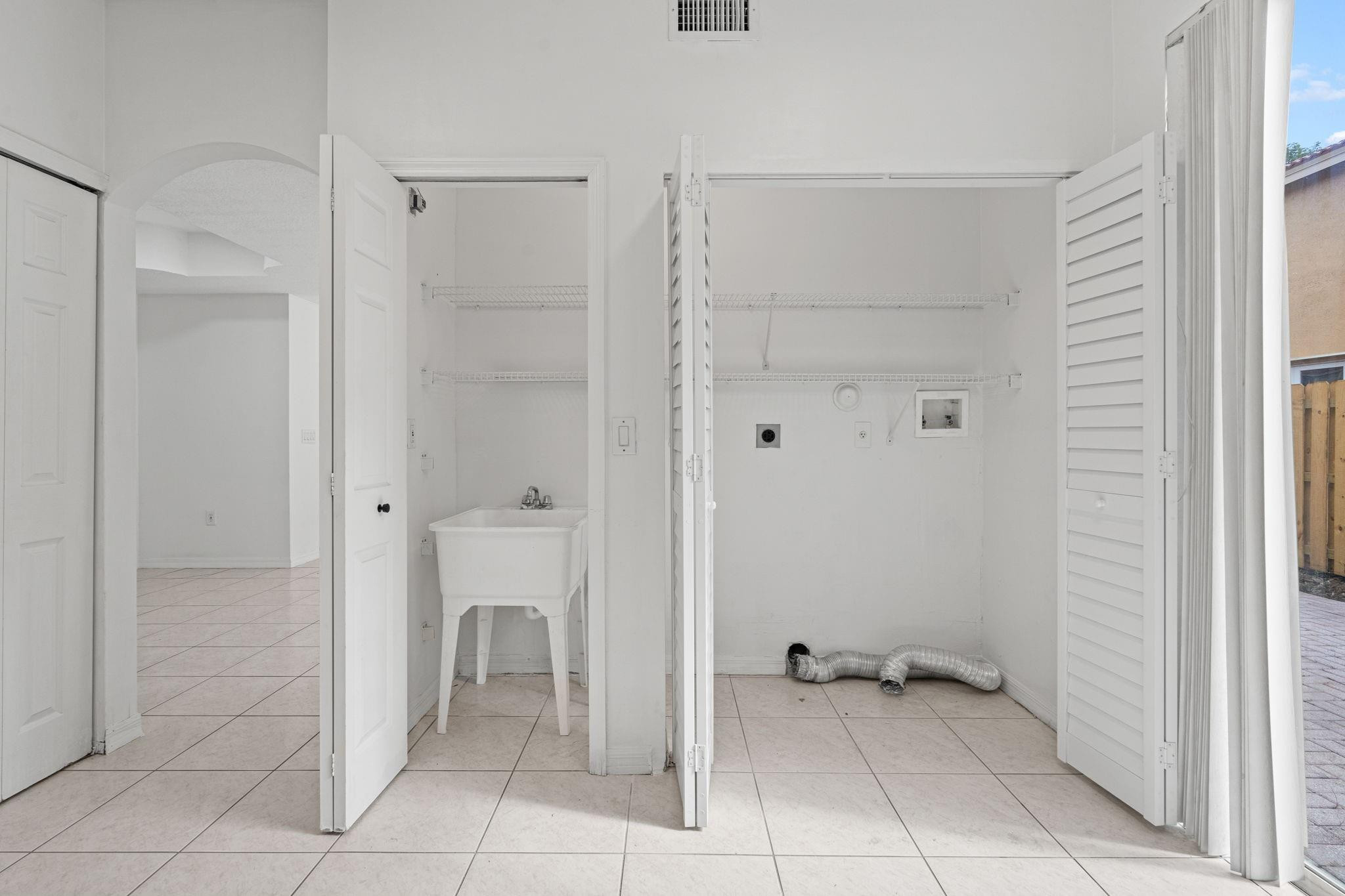 Villa Vizcaya - Residential